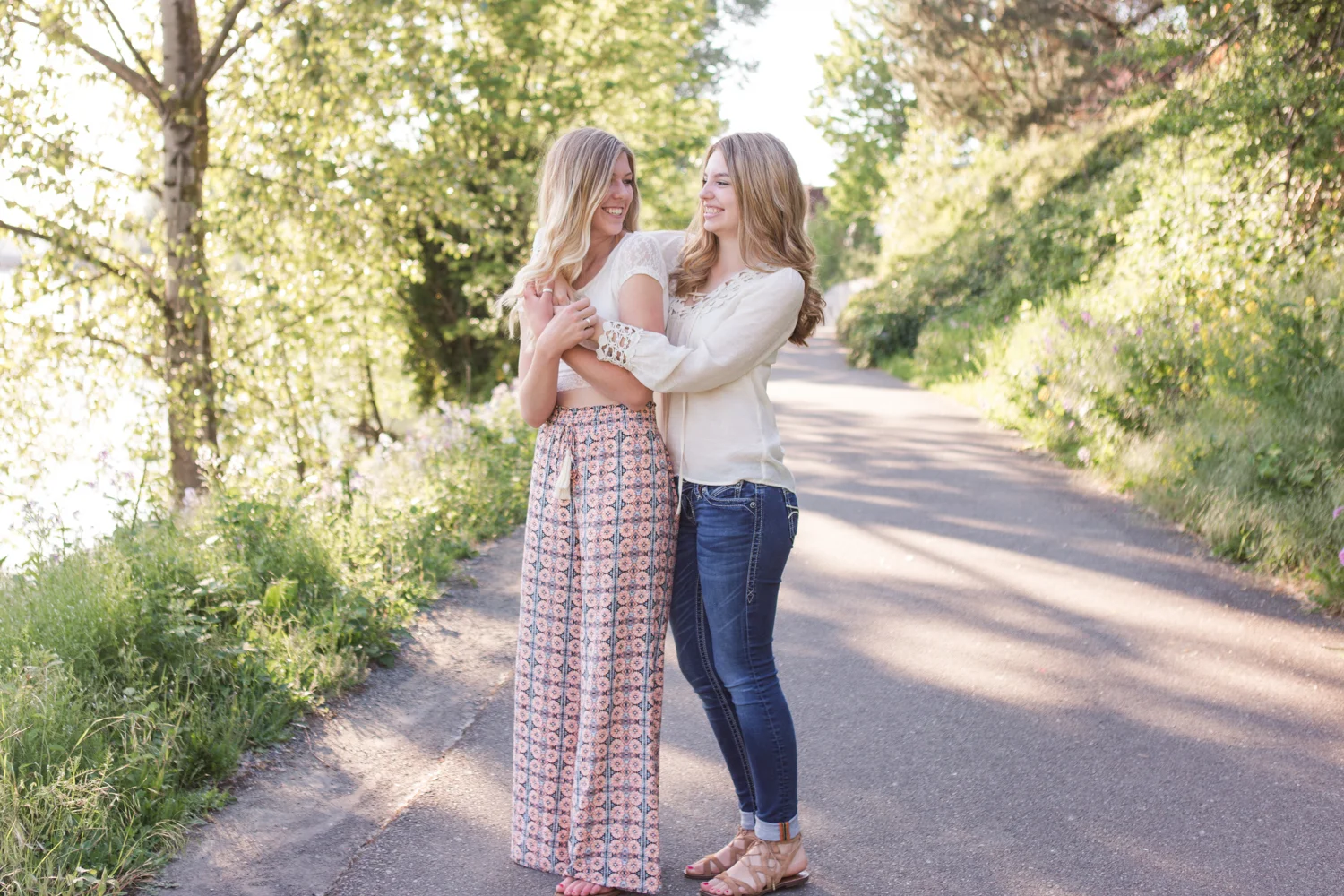 Calli+Maddie-5651.JPG