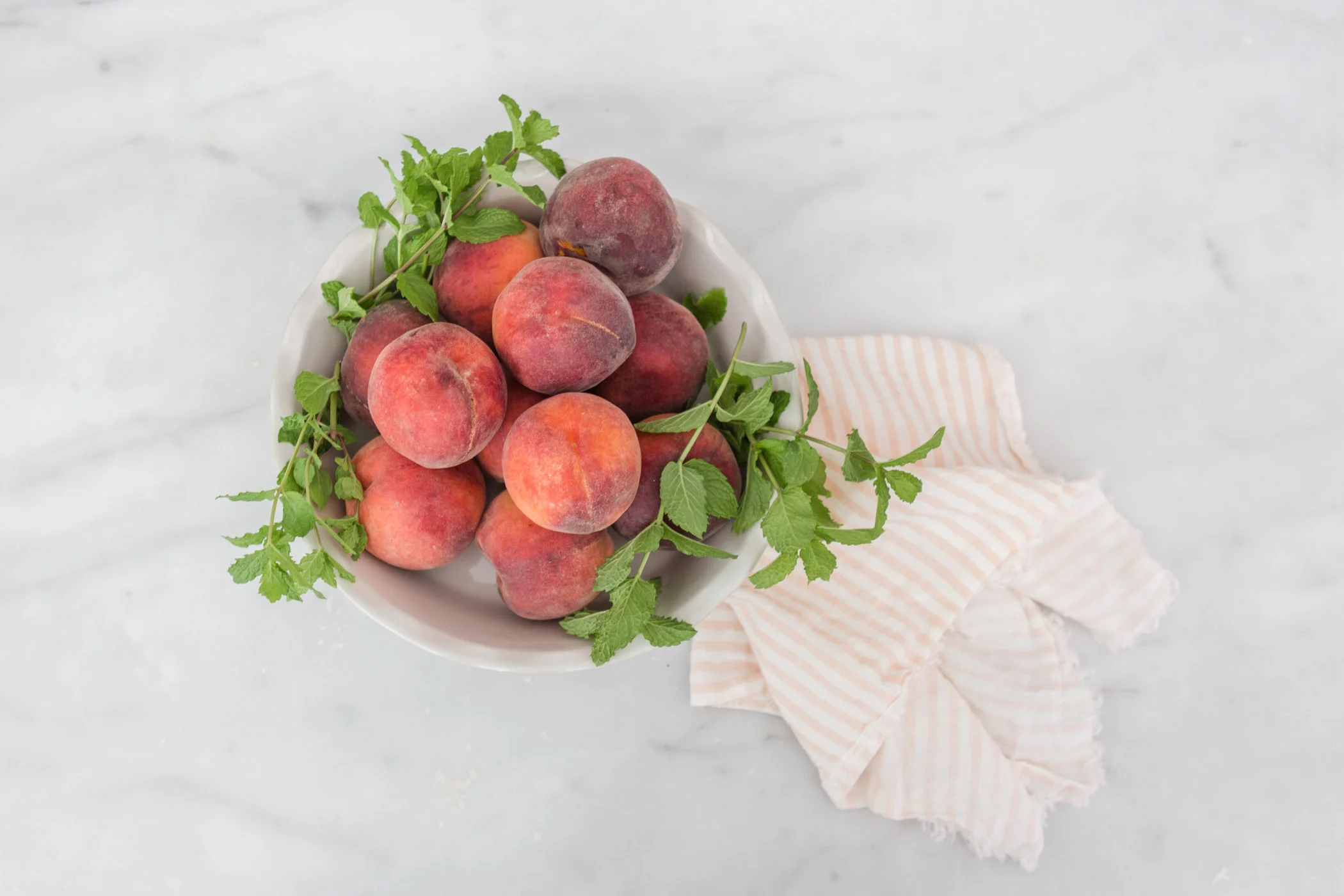 How to pick the perfect peach + an easy cobbler recipe!