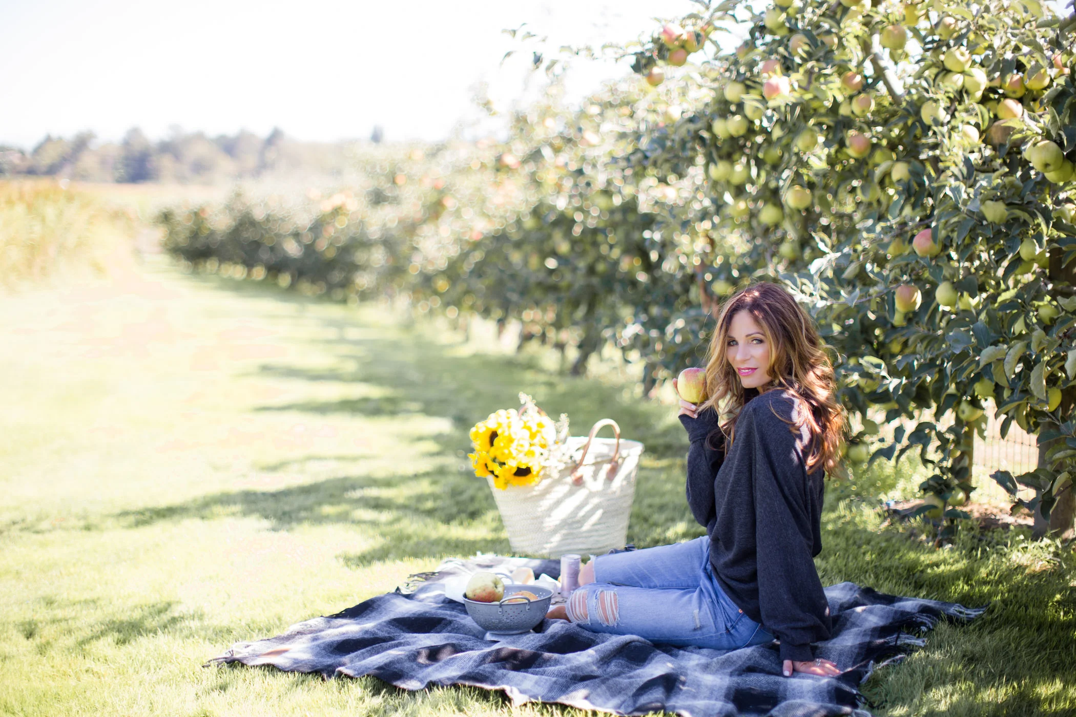 PrettyPetals_ApplePickingSept17-8148.JPG
