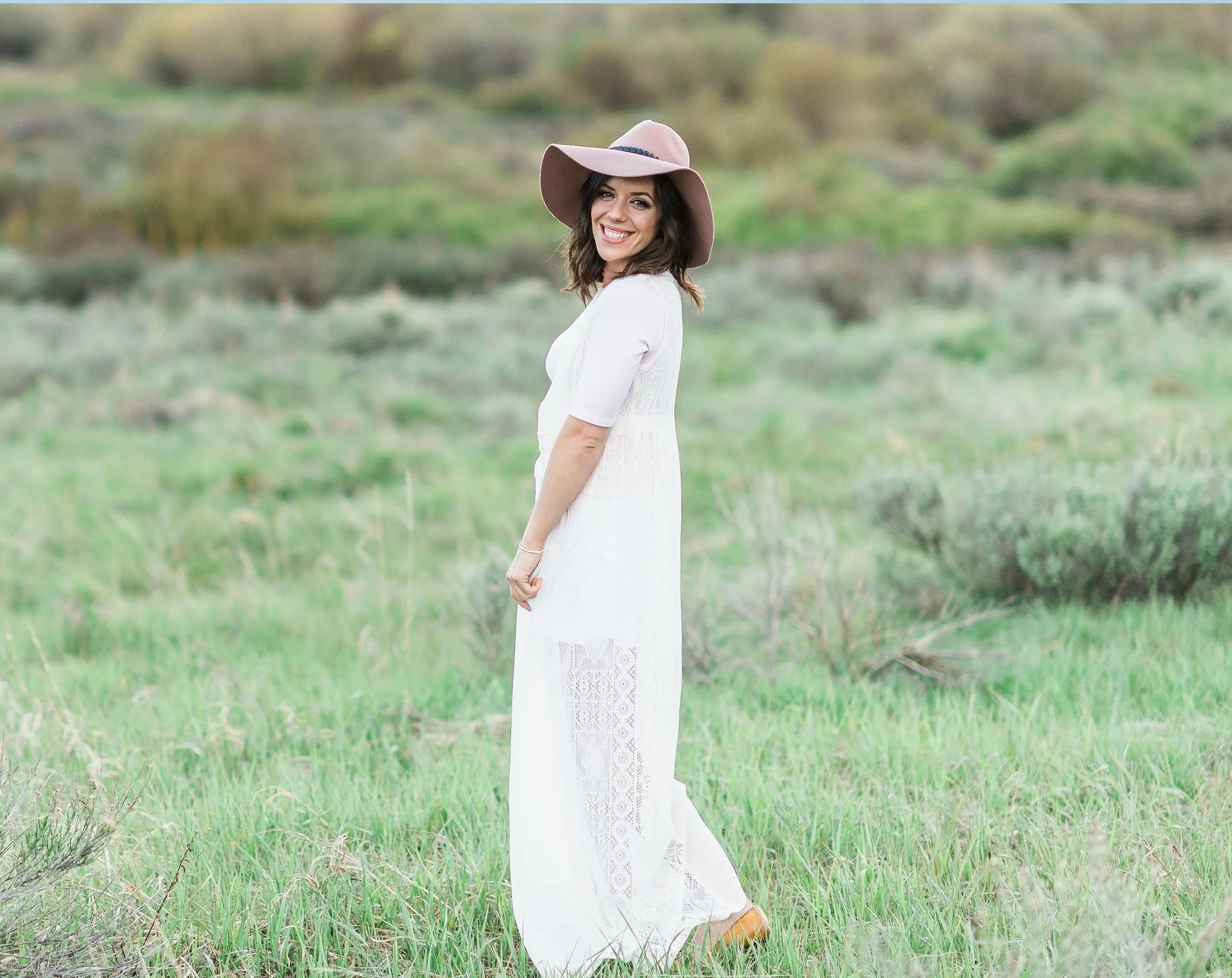 Dani-Cowan-Photography-Lake-Dillon-Photoshoot-LindaBello33-2.jpg
