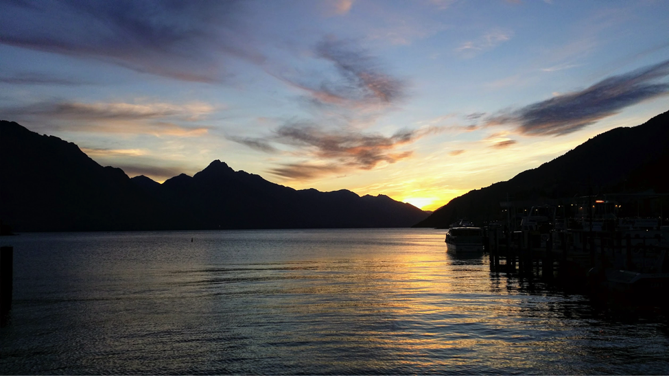 Lake Wakatipu.png