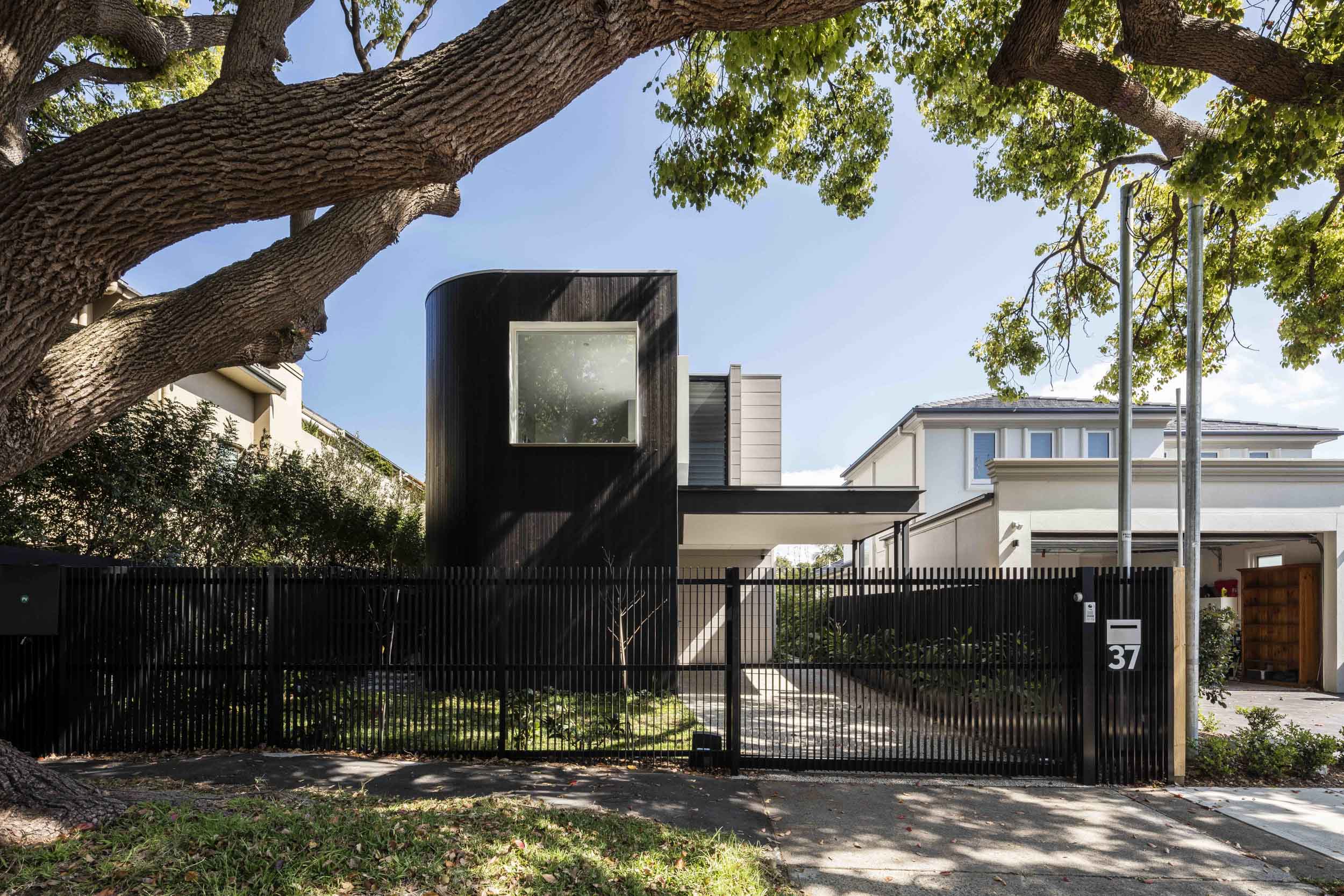 Rose Bay House by Prebuilt & Pleysier Perkins with interiors by The Designory