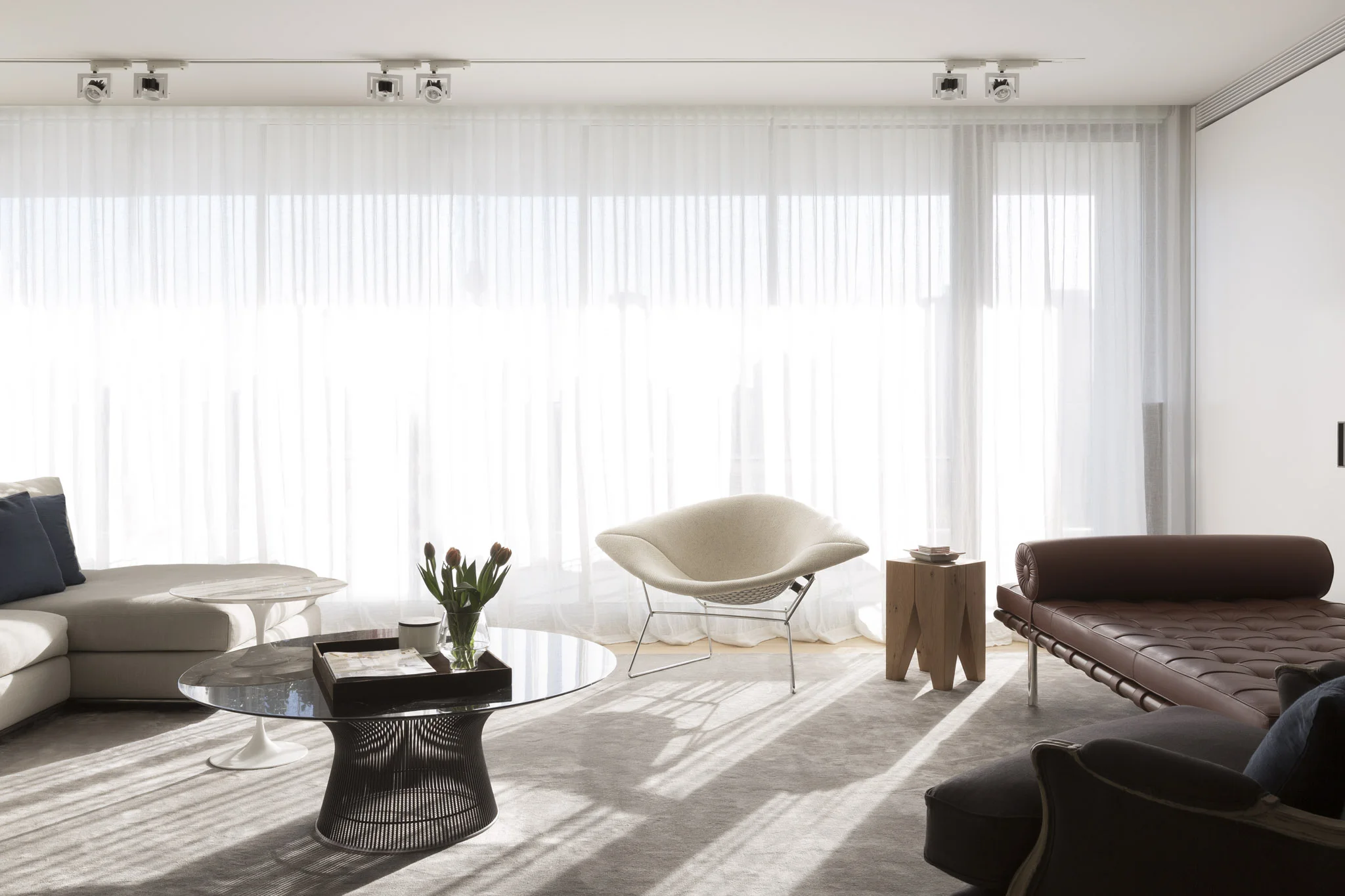 Potts Point Apartment by George Livissianis