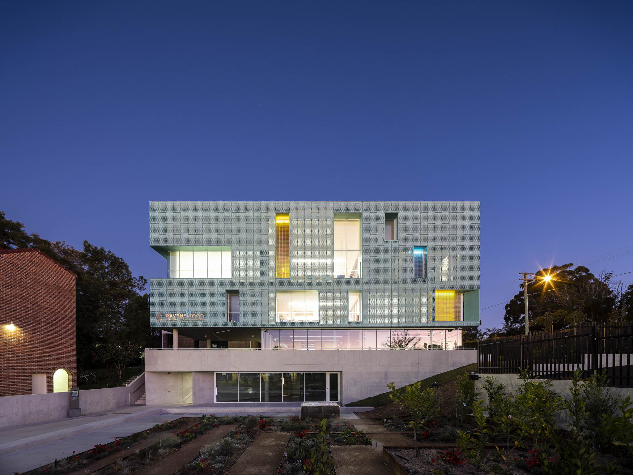 Ravenswood Senior Learning Centre by BVN Architecture