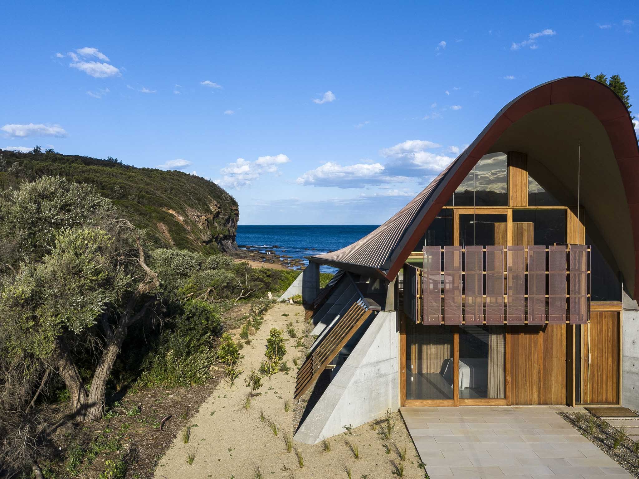 Basin Beach House by Peter Stutchbury Architects