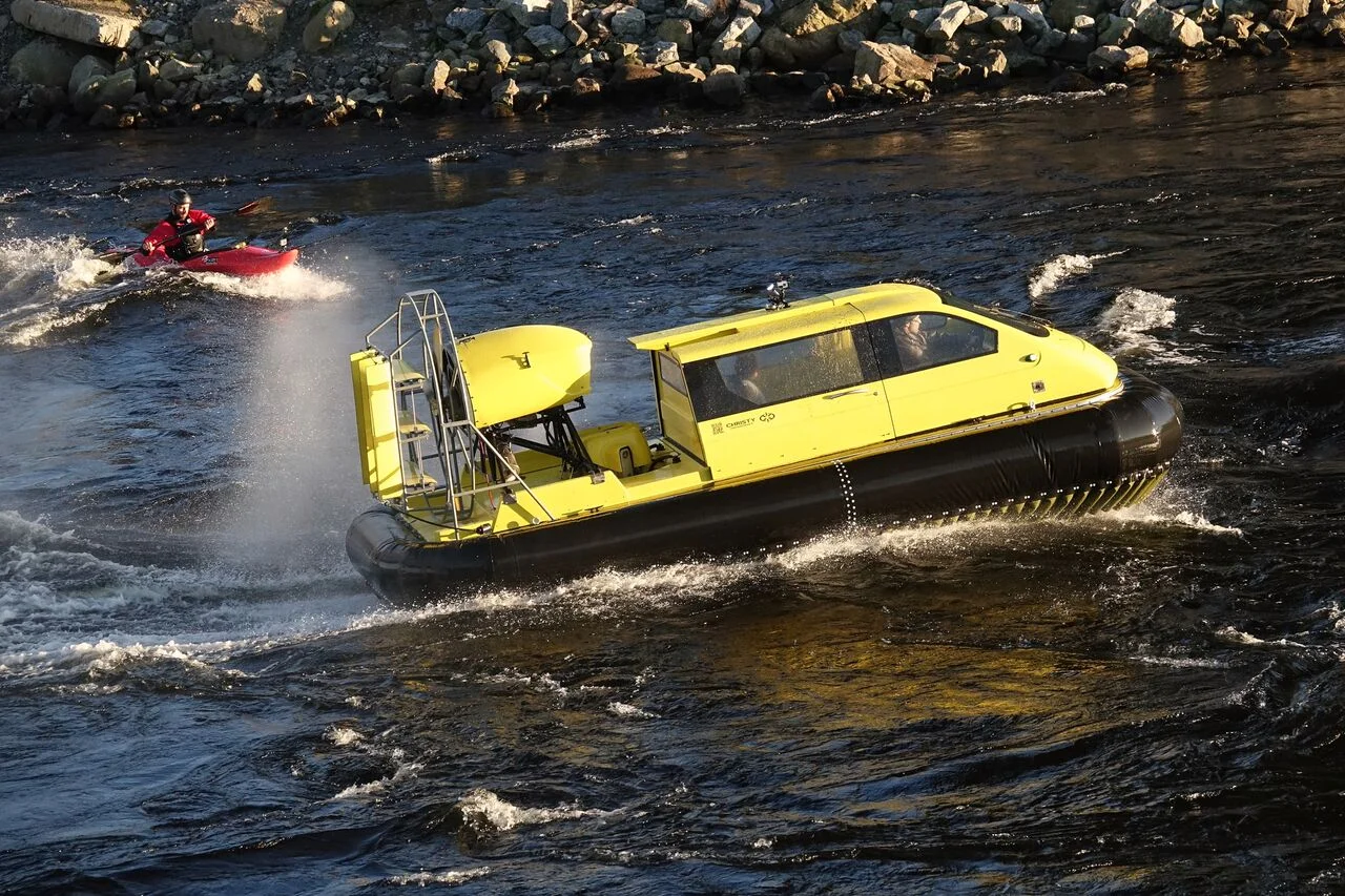 Тест-драйв / Катер на воздушной подушке