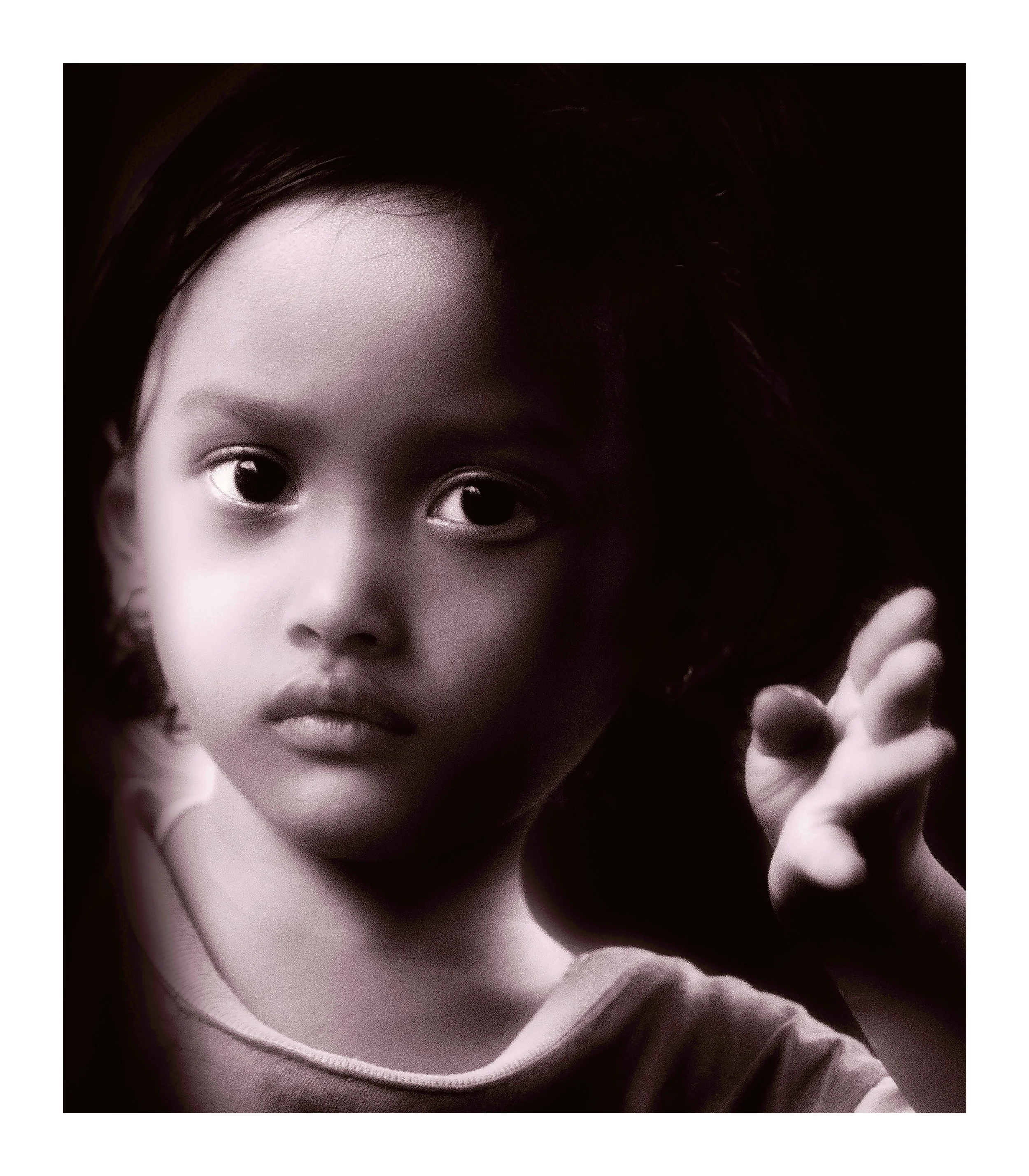 Young Bali Dancer(43 x 50 cm).jpg
