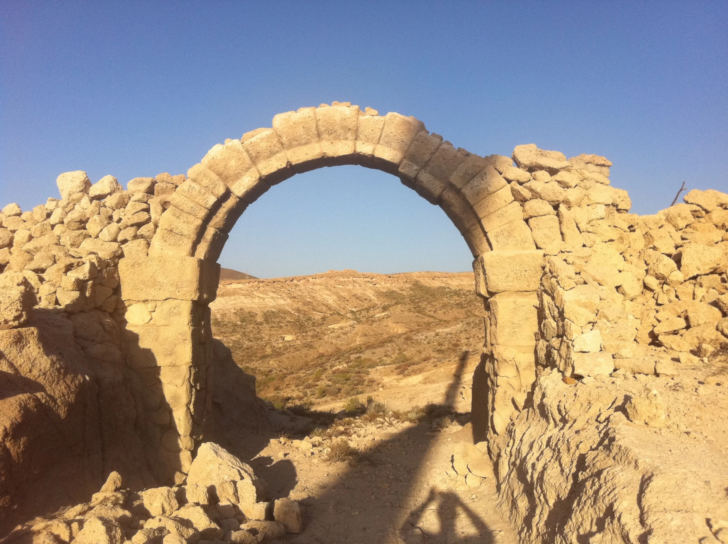 Fake rock- rock wall  - craftwork projects - in situ .JPG