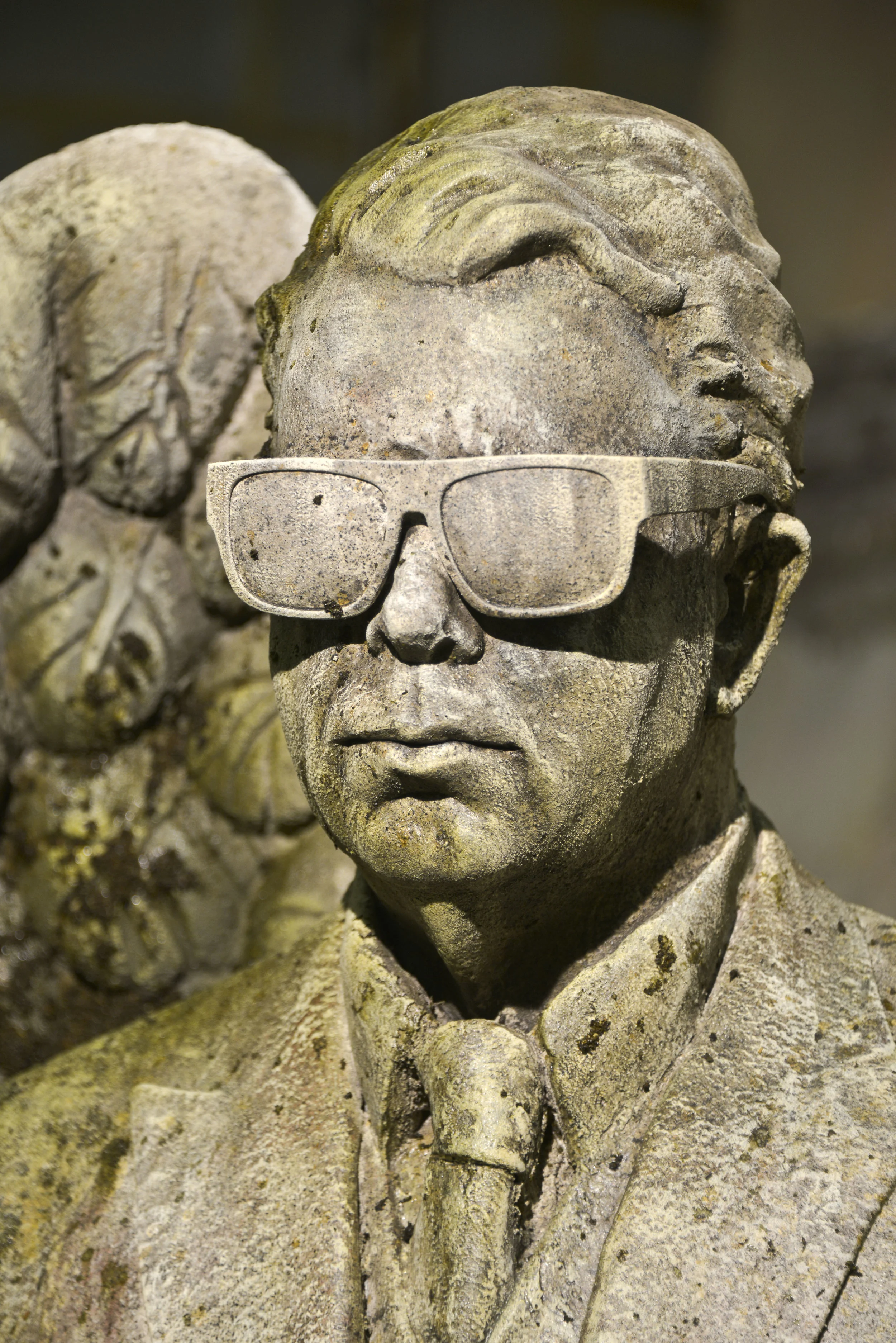 Craftwork projects - bespoke makes gresham statue.jpg