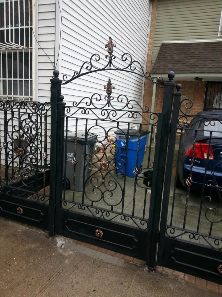 Basket panel kickplate fence.jpg