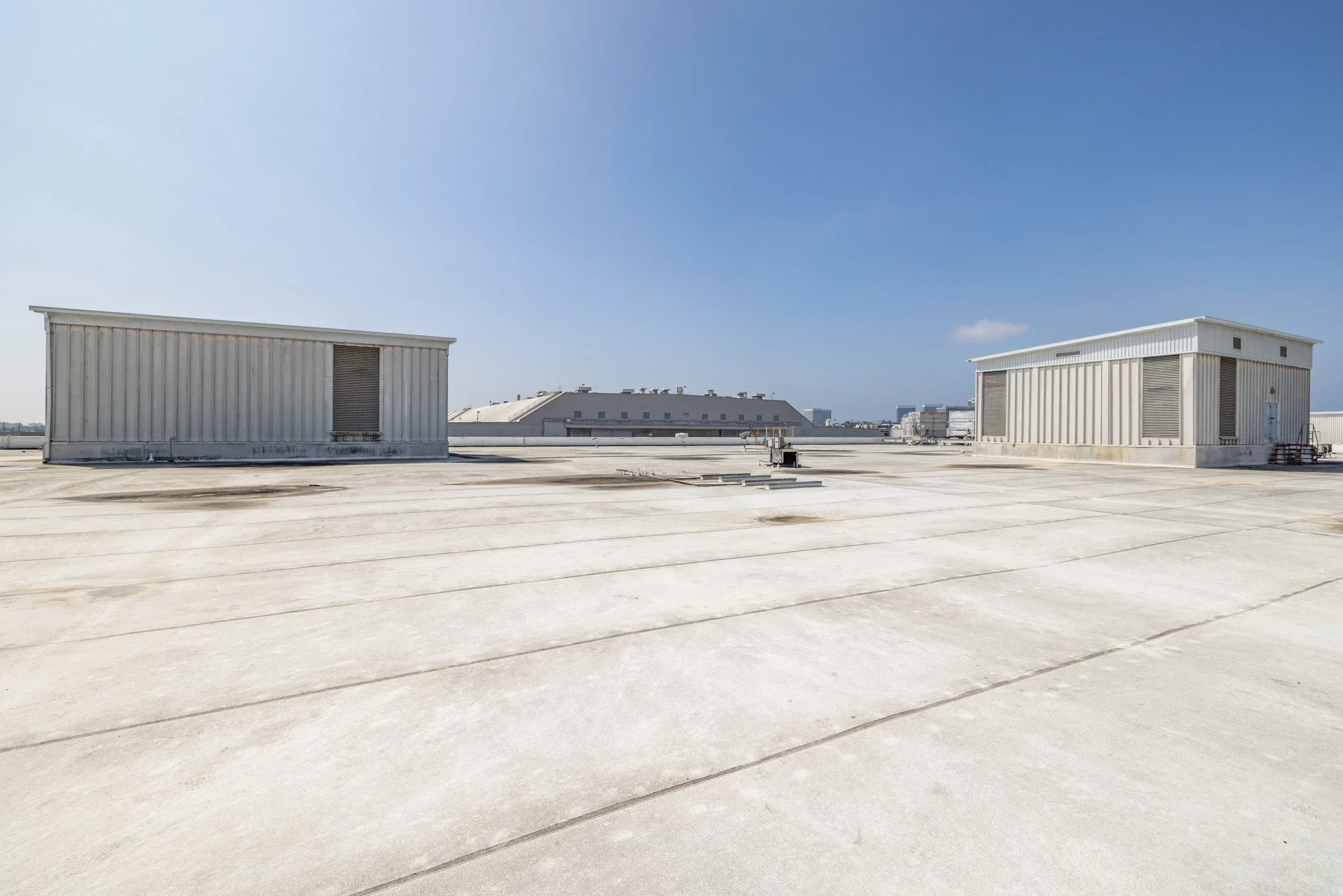  INDUSTRIAL BUILDING WITH XL ROOFTOP FOR PHOTO SHOOTS #1: El Segundo  El Segundo industrial building with xl rooftop, ideal for photo shoots, filming, tv shows, and commercials.