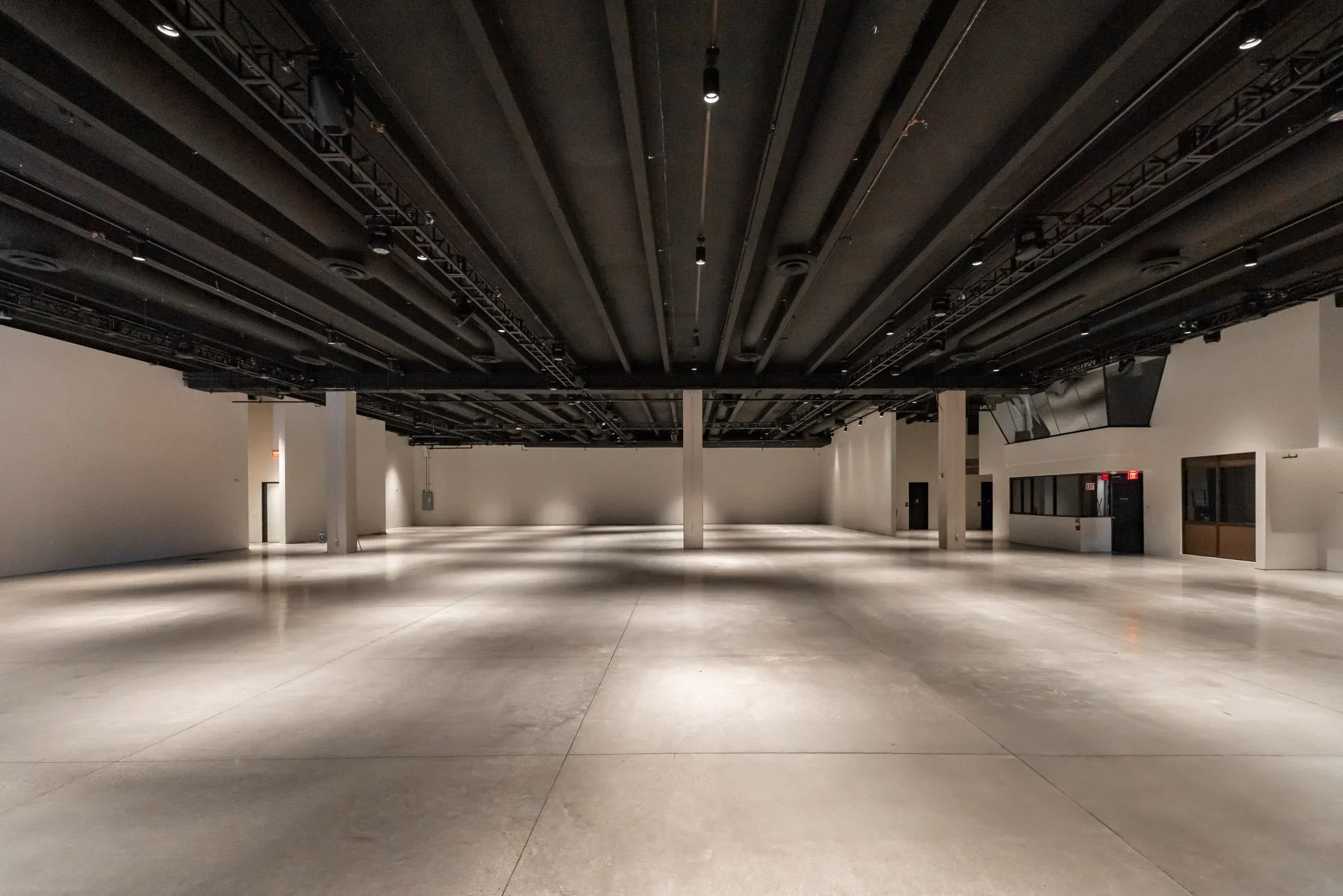  EVENT VENUE FOR CORPORATE EVENTS #17: Hollywood  Hollywood venue with private cinema and chef kitchen, ideal for corporate screenings, dinners, and offsites.