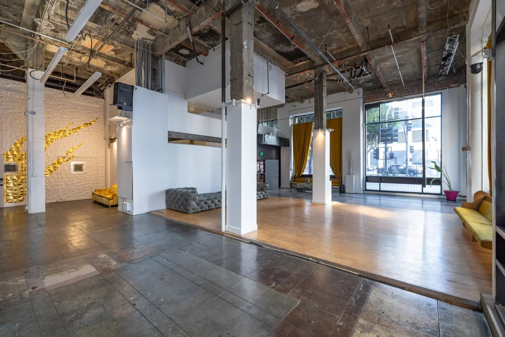  POP-UP STORE FOR IMMERSIVE EXPERIENCES #16: DTLA  DTLA pop-up store, ideal for product launches, influencer events, immersive experiences, and product releases.