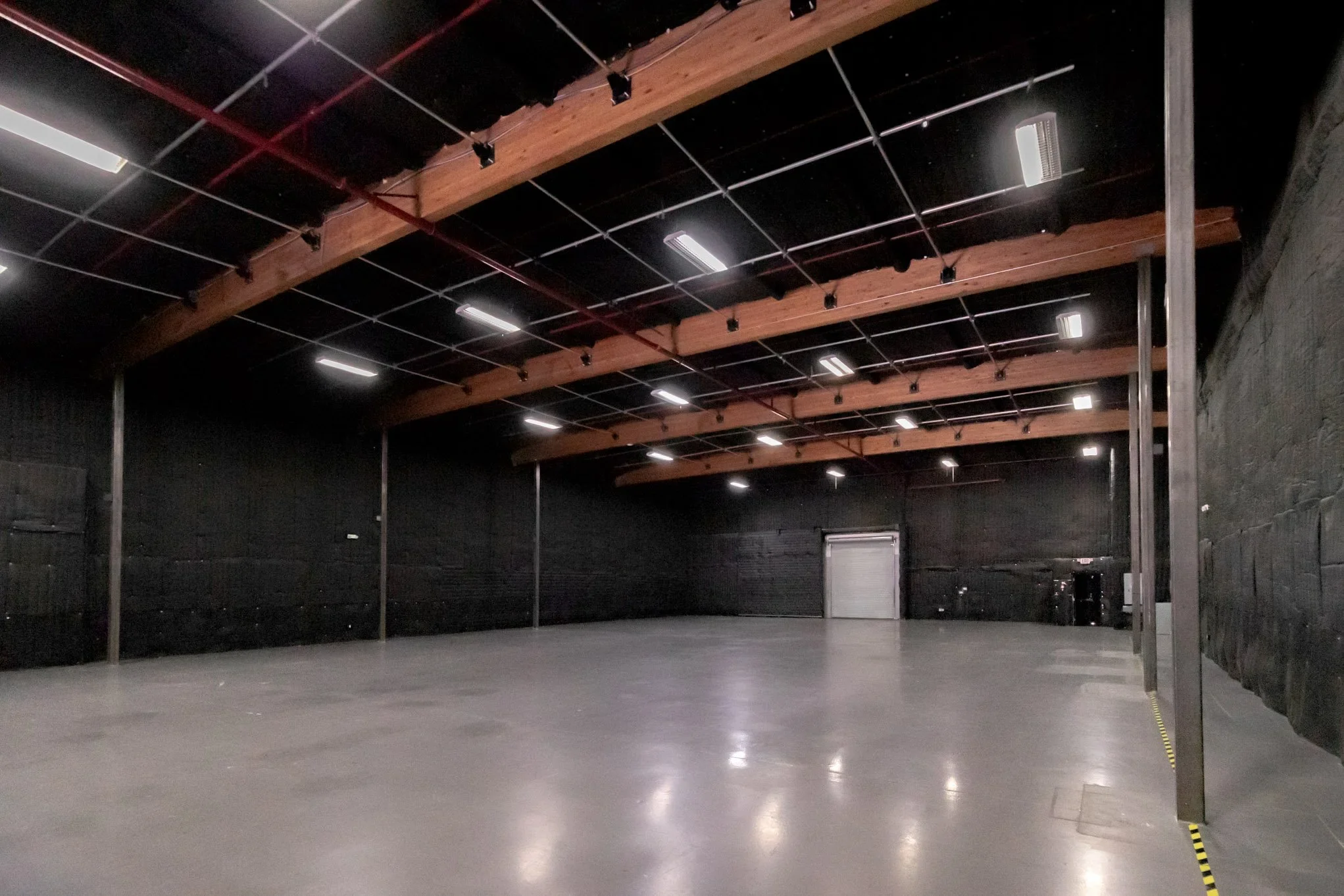  STUDIO WITH SIX-STAGES FOR FILMING #3: Glendale  Glendale studio with six stages, ideal for filming, brand activations, and product launches.