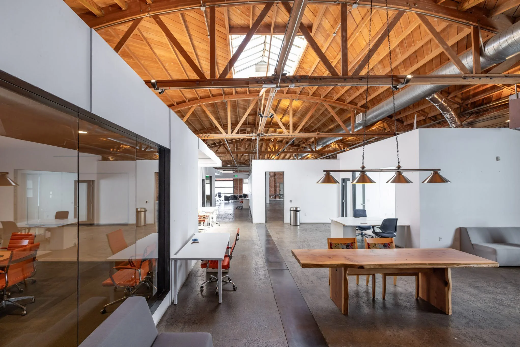  OFFICE WITH ROLL-UP DOORS FOR FILMING AND EVENTS #27: Santa Monica  Santa Monica 7,000 SF industrial office with roll-up doors and 12–18 ft ceilings, ideal for filming, events, and activations.