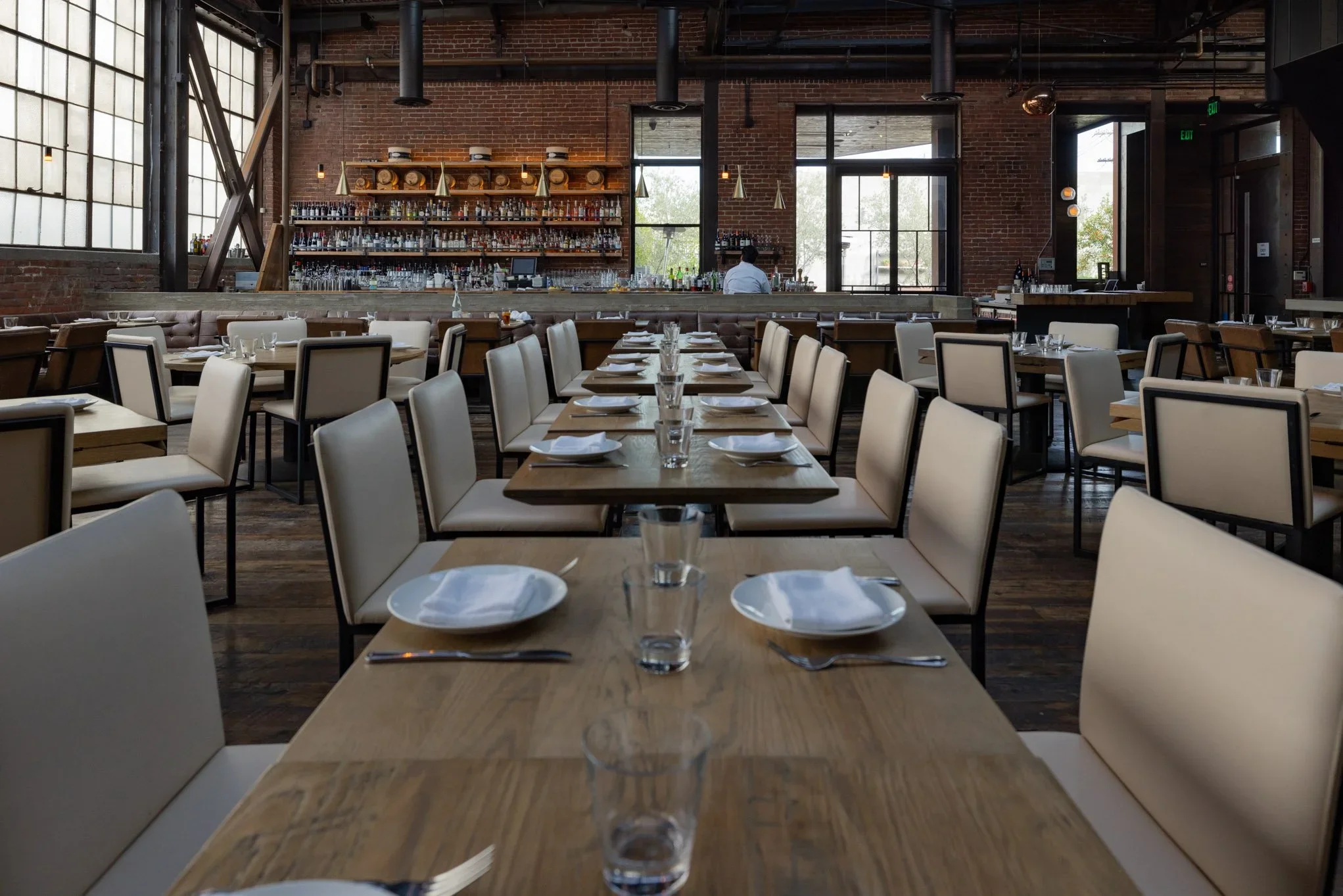  SPACIOUS INDUSTRIAL RESTAURANT  FOR COMMERCIALS #4: Arts District  Arts District spacious restaurant with private dining, ideal for commercials, filming, photo shoots, and tv shows.