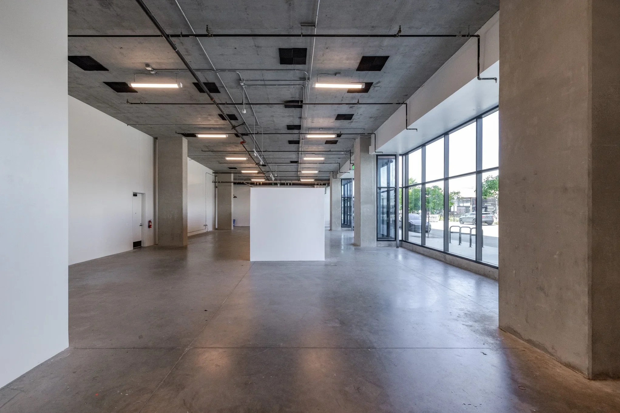  POP-UP STORE FOR PRODUCT LAUNCHES #9: Arts District  Arts District blank-canvas pop-up, ideal for product launches, gallery shows, and brand activations.