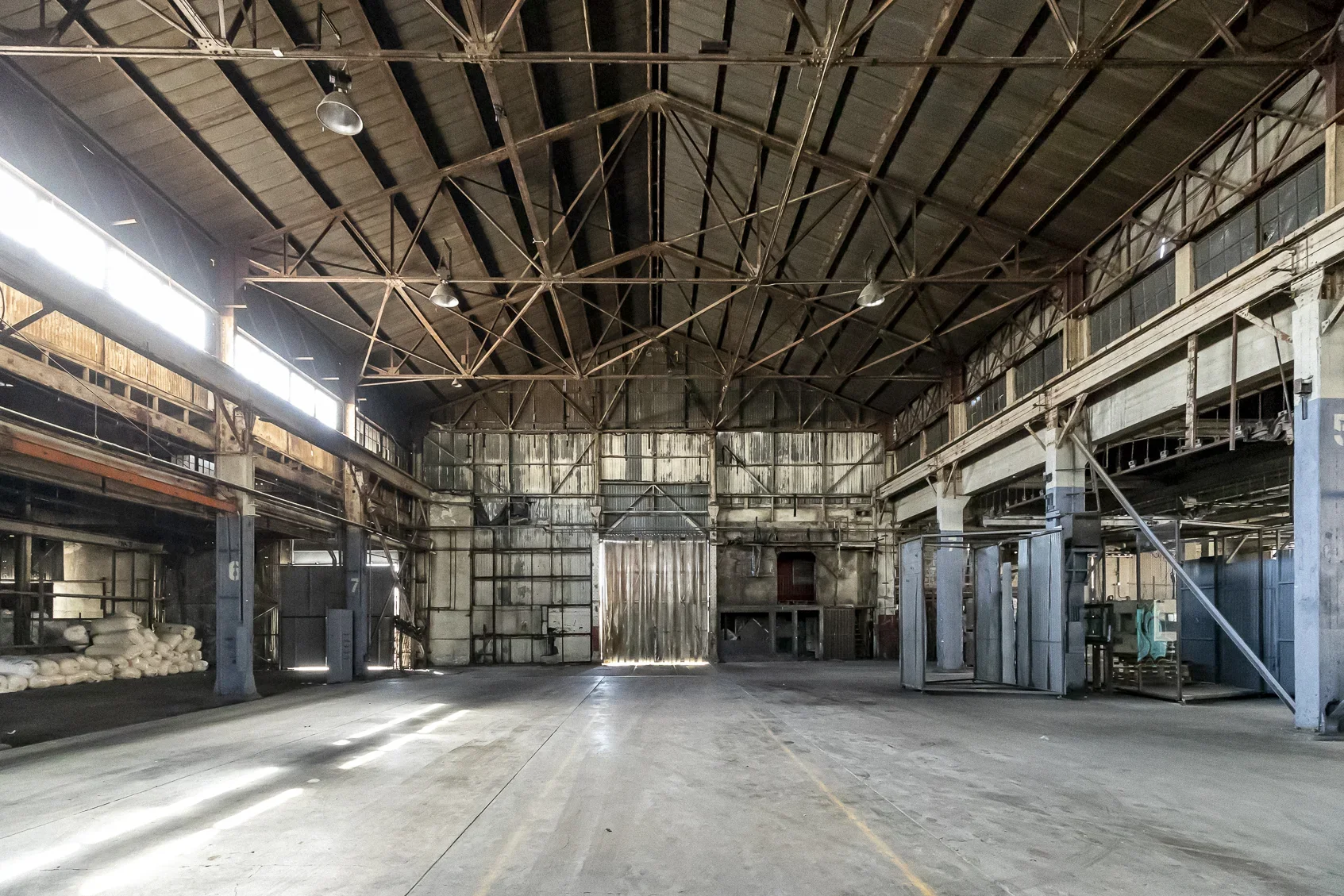  INDUSTRIAL FILM HAVEN FOR FILMING #2: Boyle Heights  Boyle Heights industrial film haven, ideal for photo shoots, filming, tv shows, commercials, and feature films with parking.
