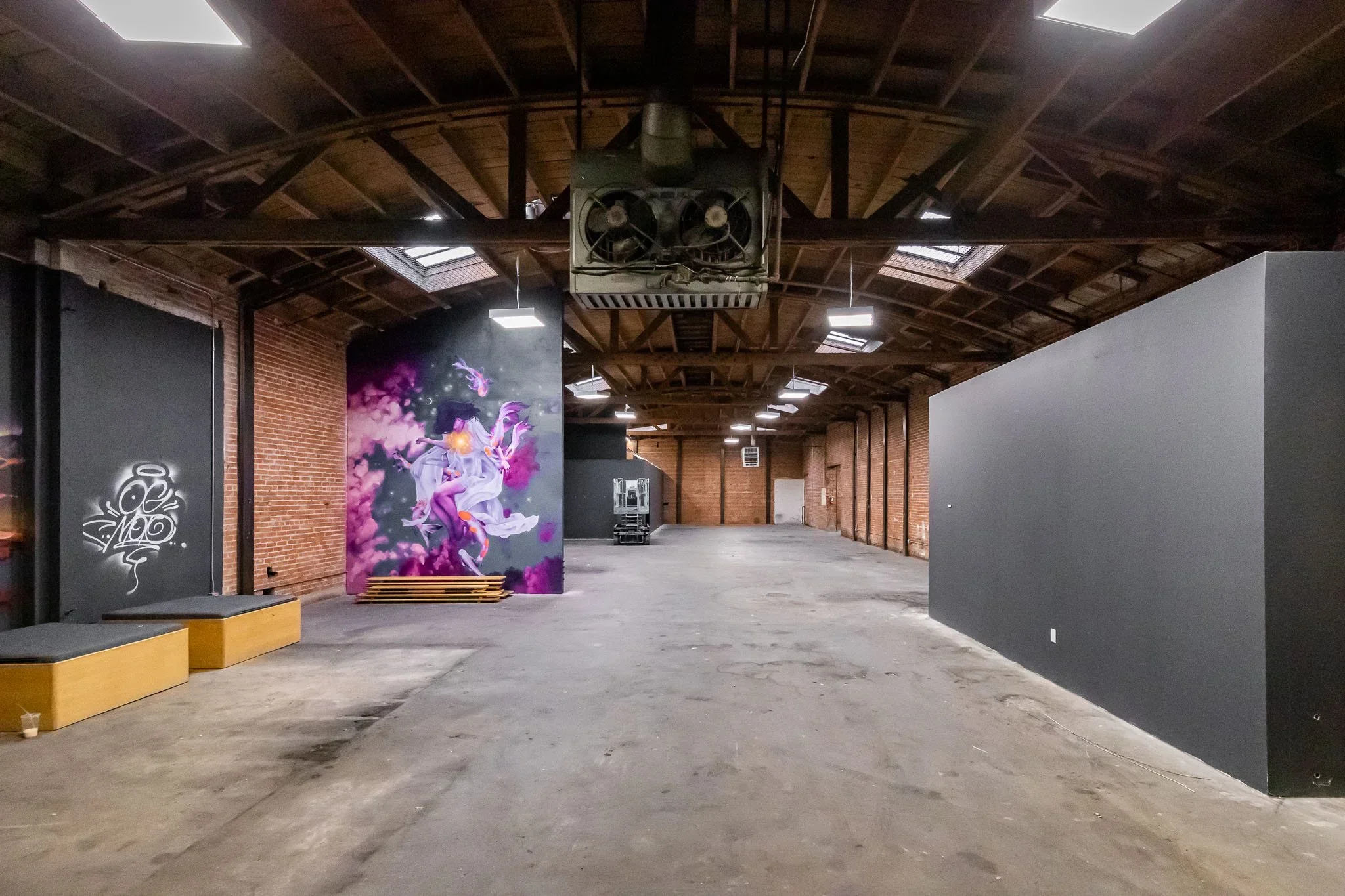   RAW WAREHOUSE COMPLEX #22: Chinatown 
Chinatown Raw Warehouse for Events & Filming