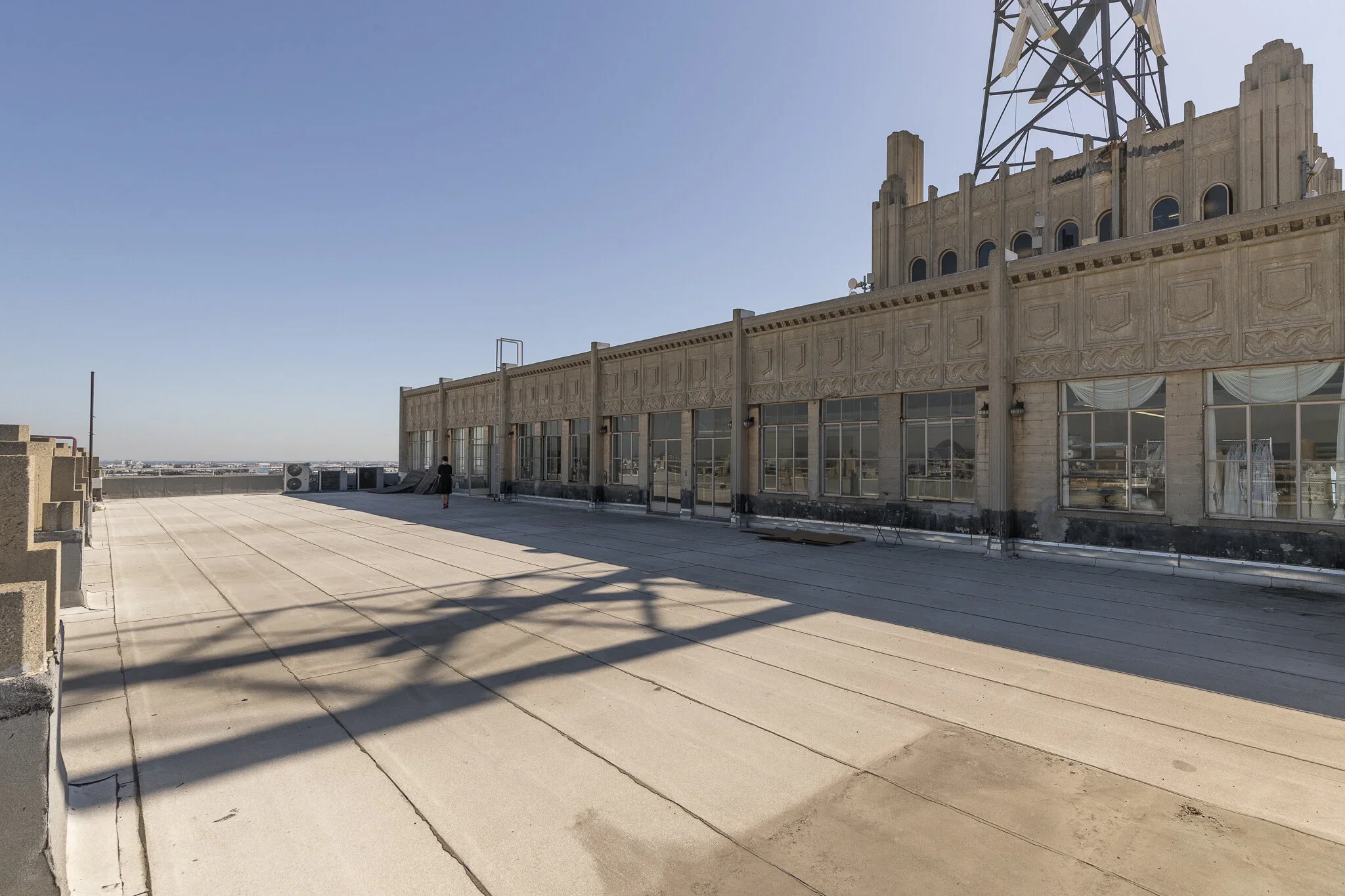  ROOFTOP WITH ARTIST-LOFT FOR PRODUCT LAUNCHES #2: DTLA  DTLA rooftop with artist loft, ideal for product launches, brand activations, and corporate events.