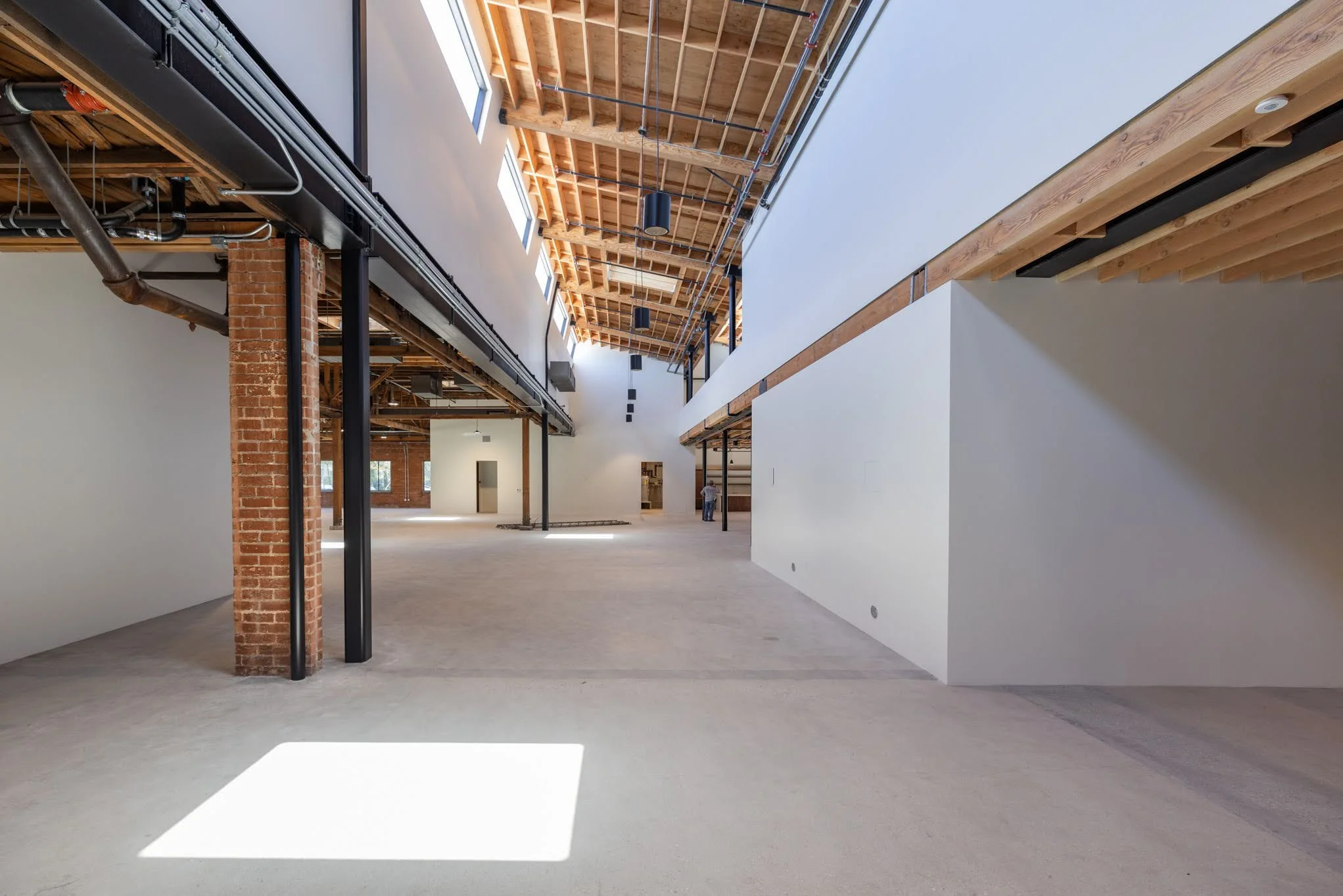  BRICK BOW-TRUSS OFFICE FOR FILMING AND EVENTS #32: Culver City  Culver City 25,000 SF brick bow-truss building in the Hayden Tract, ideal for filming, events, and activations.