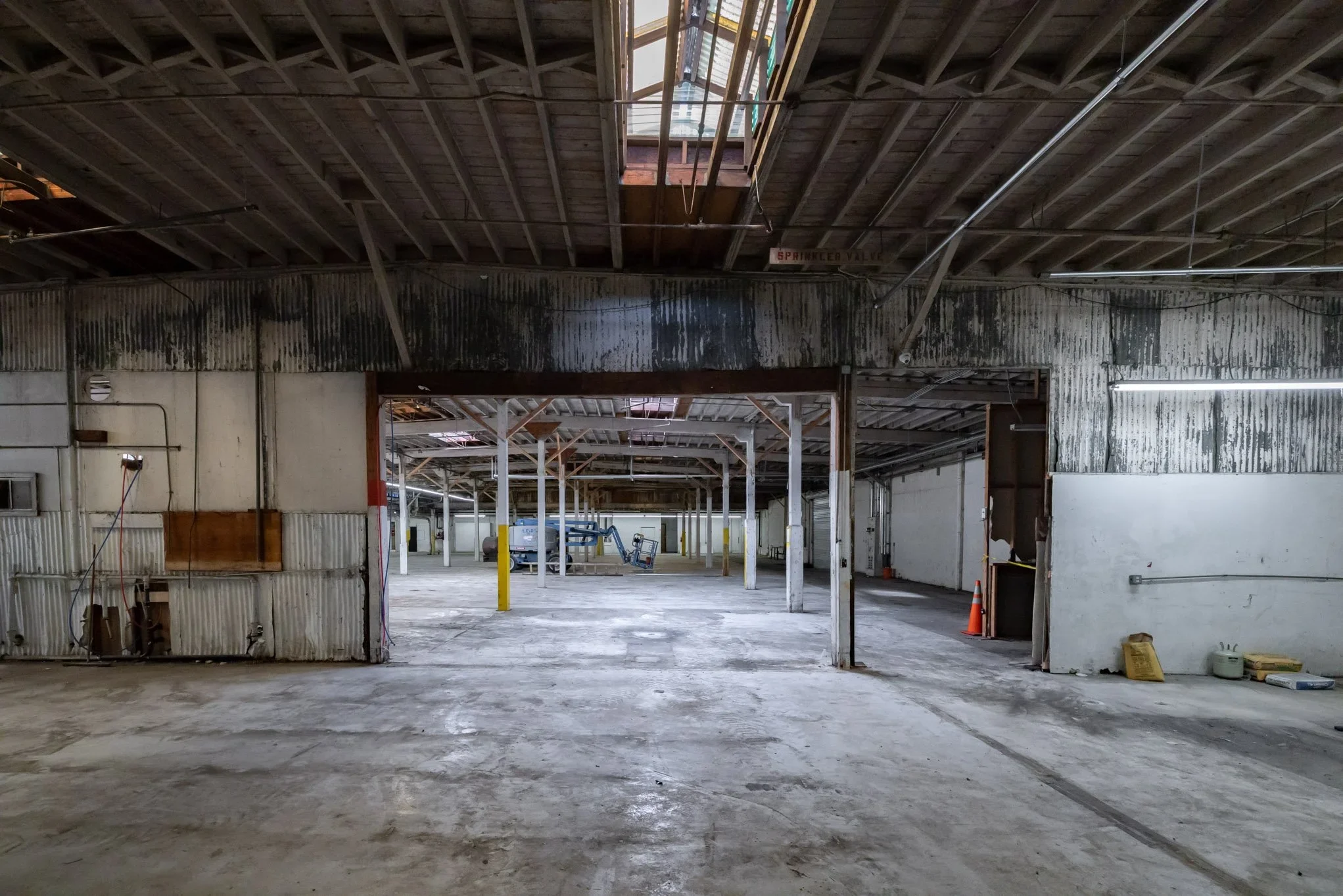  GATED INDUSTRIAL WAREHOUSE FOR COMMERCIALS #33: South Central  South Central gated industrial warehouse, ideal for commercials, filming, and tv shows, with parking.