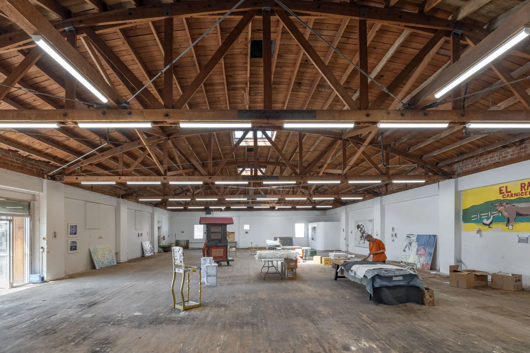  POP-UP SHOP FOR PRODUCT LAUNCHES #13: Silverlake  Silverlake pop-up store, ideal for product launches, brand activations, pop-up retail, filming, and commercials.