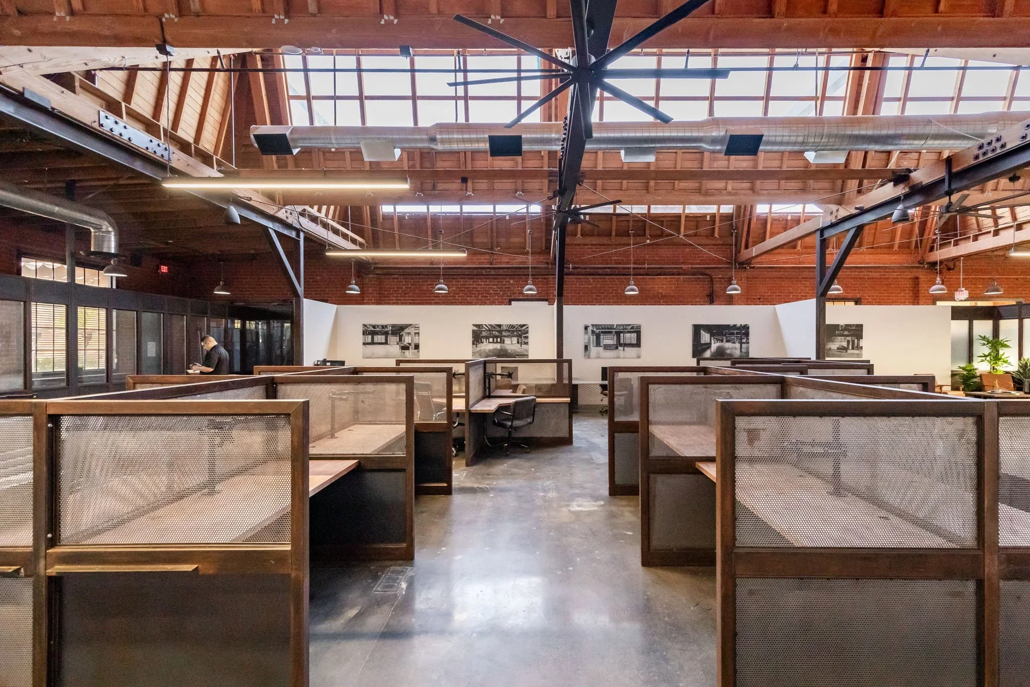  INDUSTRIAL OFFICE FOR FILMING #11: South Central  South Central renovated corporate office, ideal for content creation, filming, photo shoots, tv shows, and commercials.