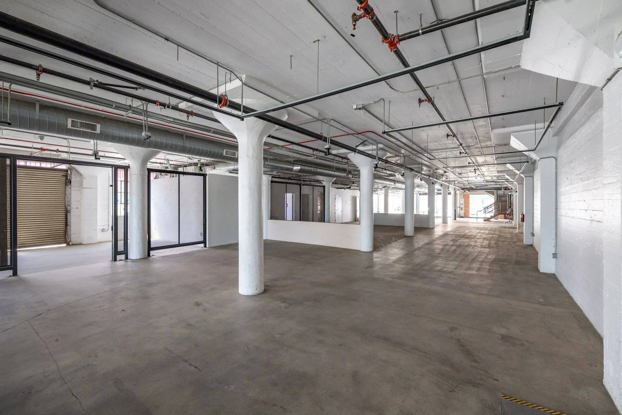  POP UP BUILDING FOR ACTIVATIONS: Arts District  Arts District office, ideal for immersive experiences, activations, television, filming, commercials, with parking.