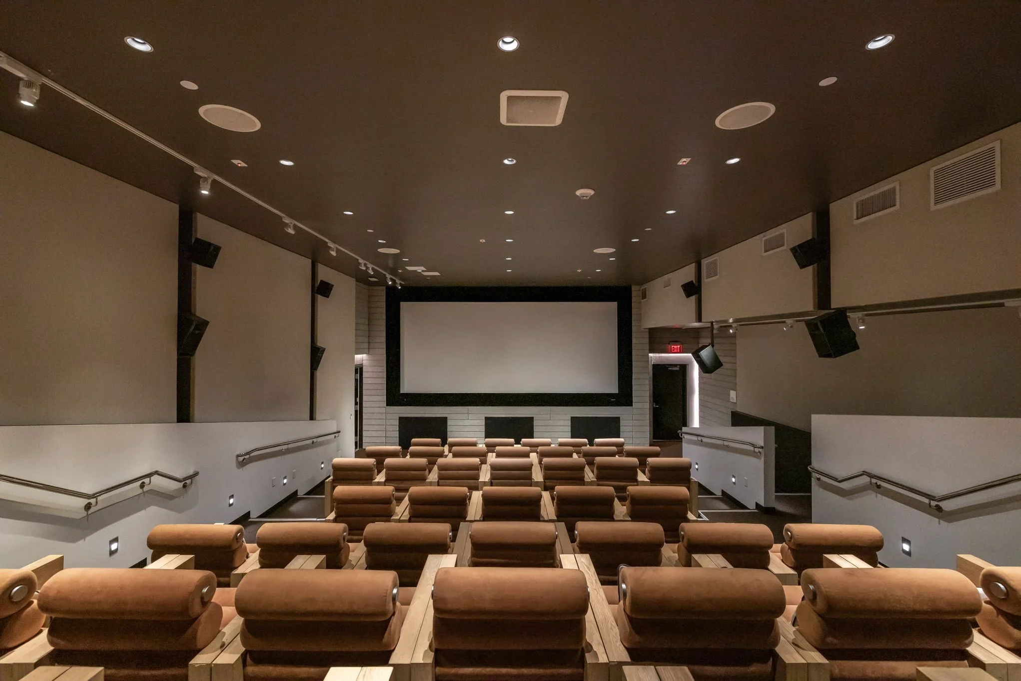  STUDIO FOR CORPORATE EVENTS: Hollywood  Hollywood's Columbia Square with soundstage, ideal for corporate summits, keynotes, and premieres.
