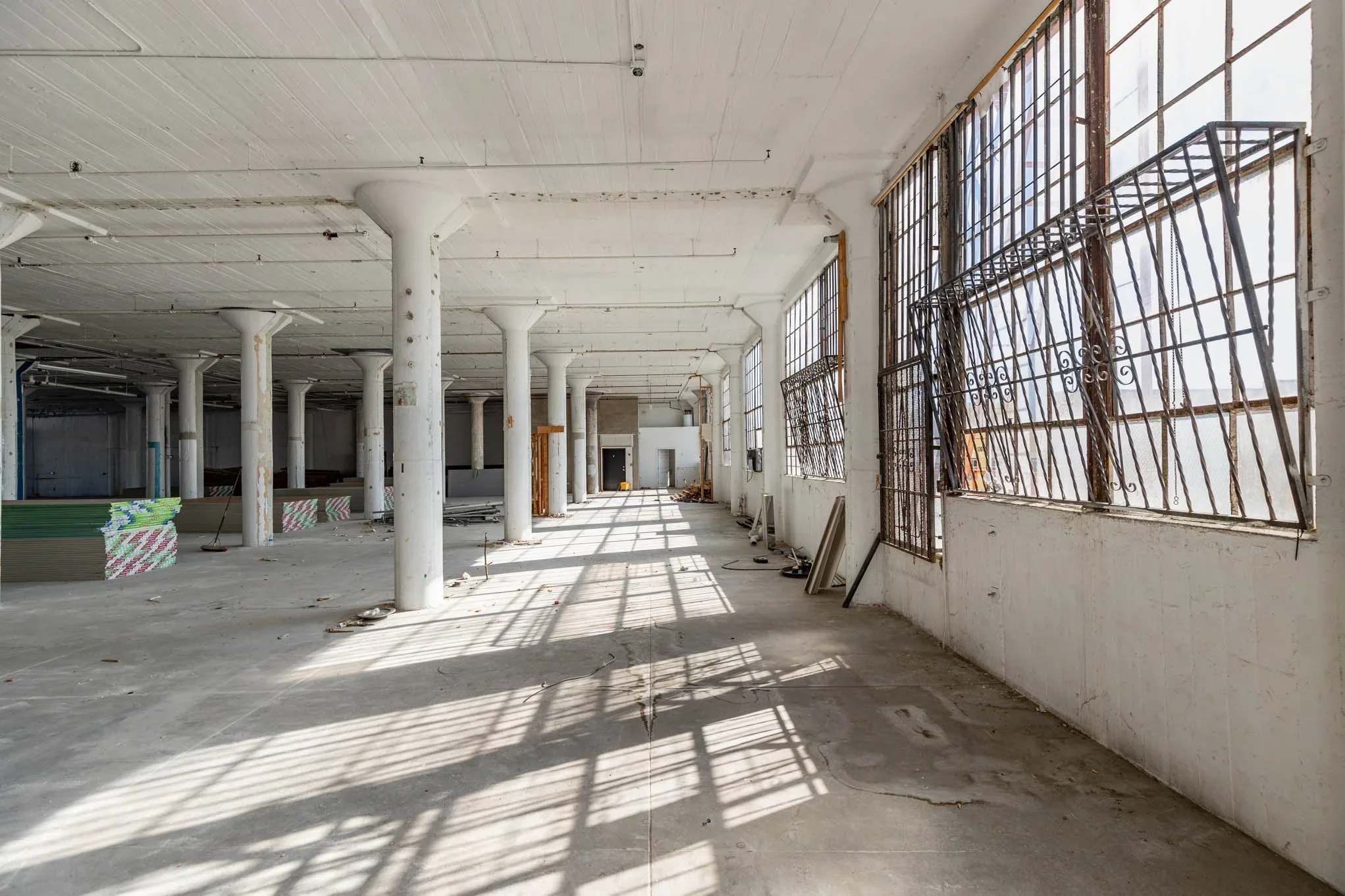  WAREHOUSE WITH FREIGHT-ELEVATOR FOR FILMING #11: Fashion District  Fashion District warehouse with freight elevator, ideal for select brand activations, filming, photo shoots and content creation.