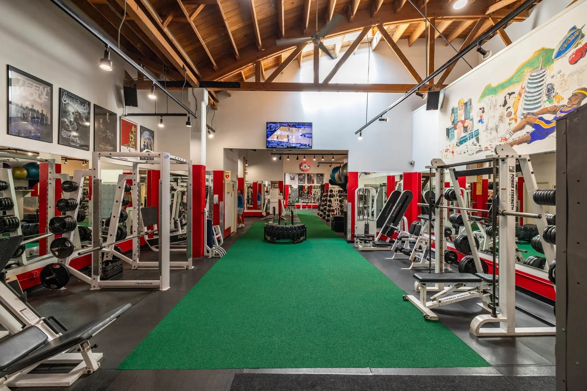  SERIOUS WEIGHTLIFTING GYM FOR PHOTO SHOOTS #16: Hollywood  Hollywood serious weightlifting gym, ideal for photo shoots, filming, commercials, tv shows, and sports apparel launches.