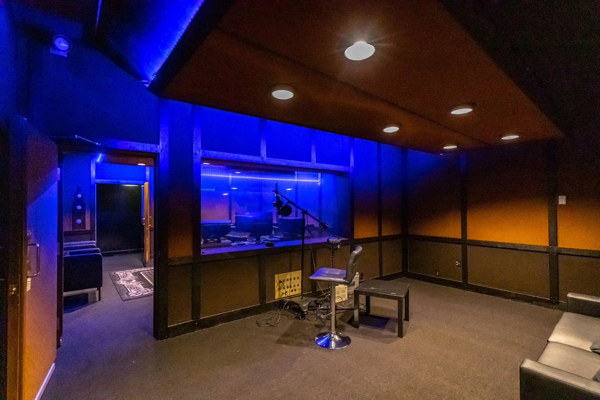  RECORDING BOOTHS & WAREHOUSE FOR FILMING #1: Hollywood  Hollywood recording booths & warehouse, ideal for filming, photo shoots, tv shows, commercials, and feature films.