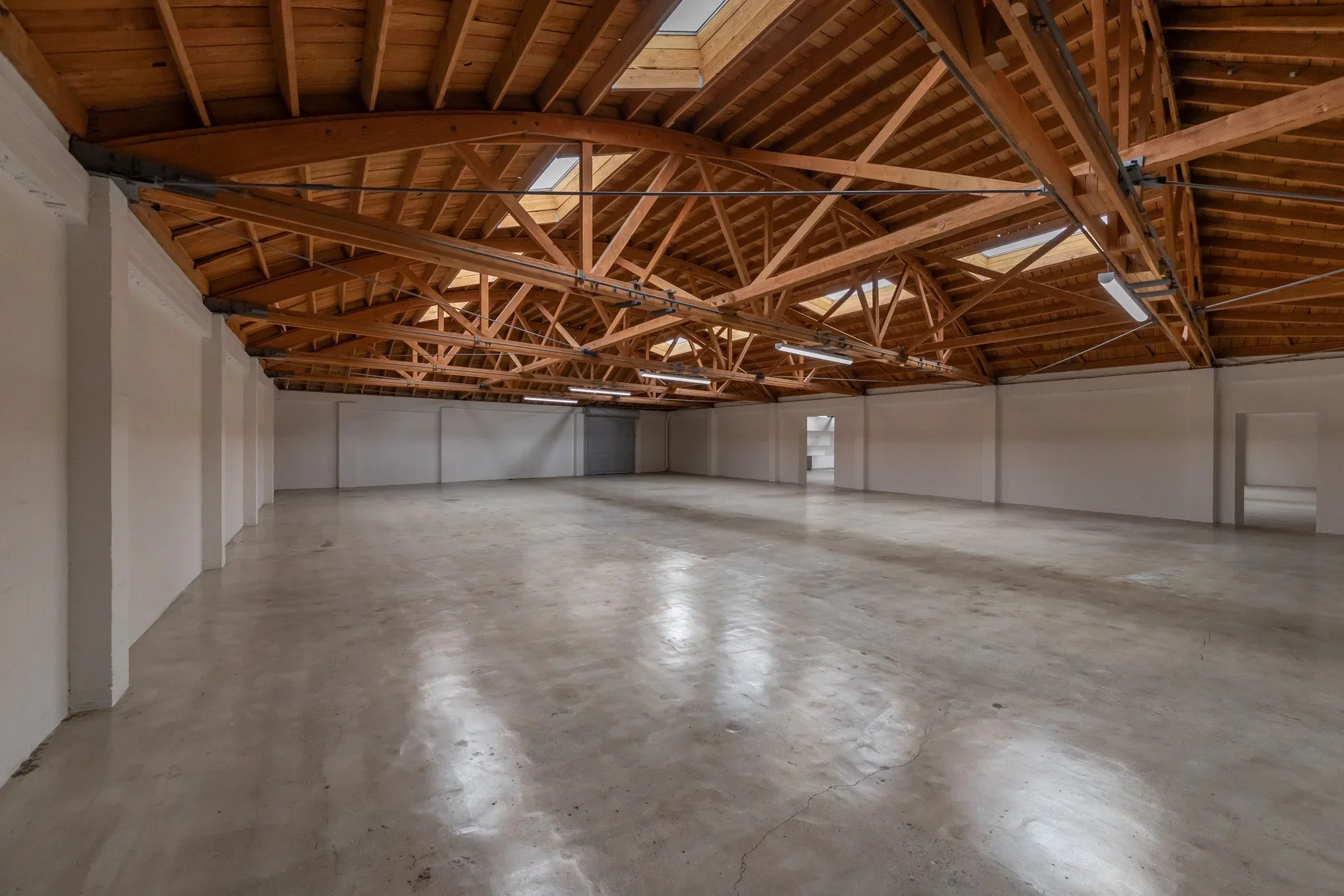  RAW WAREHOUSE FOR FEATURE FILMS #18: West Adams  West Adams warehouse, ideal for feature films, filming, photo shoots, tv shows, commercials, and content.