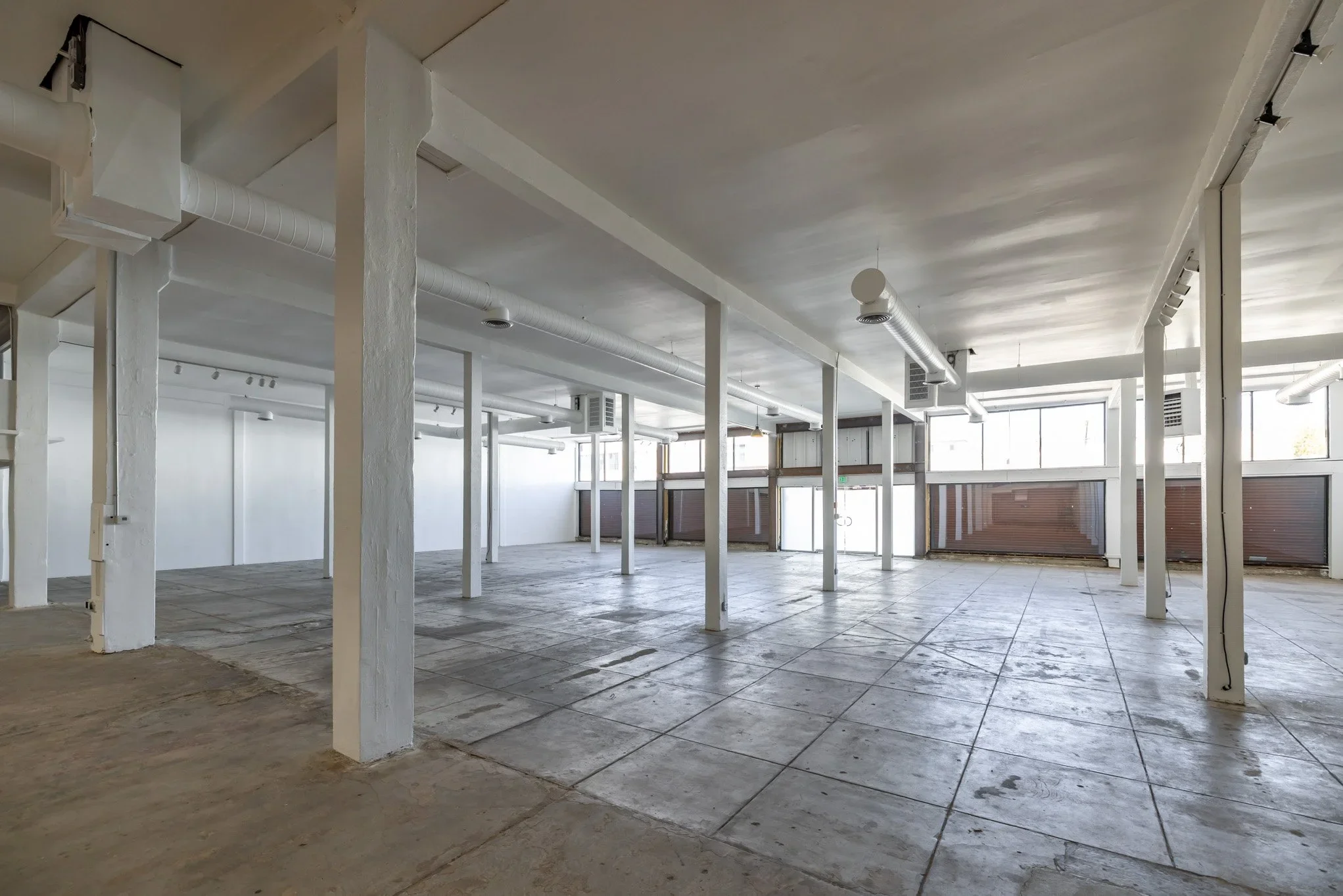  MASSIVE EVENT CAMPUS FOR CONFERENCES #36: Melrose Hill  Melrose Hill 25,000 SF campus with a mezzanine, patio, and loading dock, ideal for conferences and private dinners.