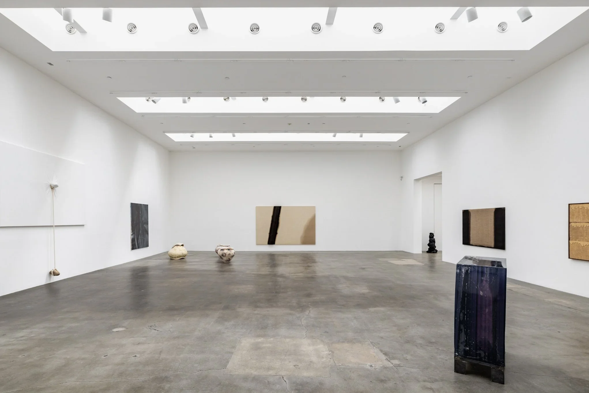  POP-UP SHOP FOR BRAND ACTIVATIONS #16: Culver City Adjacent  Culver City-adjacent gallery complex with large parking, ideal for influencer events and immersive experiences.