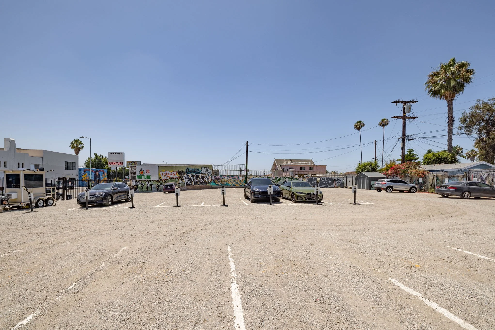  MELROSE HILL LOT FOR PARKING AND BASECAMP: Melrose Hill  Melrose Hill paved lot with 65 marked spaces, ideal for parking, basecamp, crew parking, filming, and events.