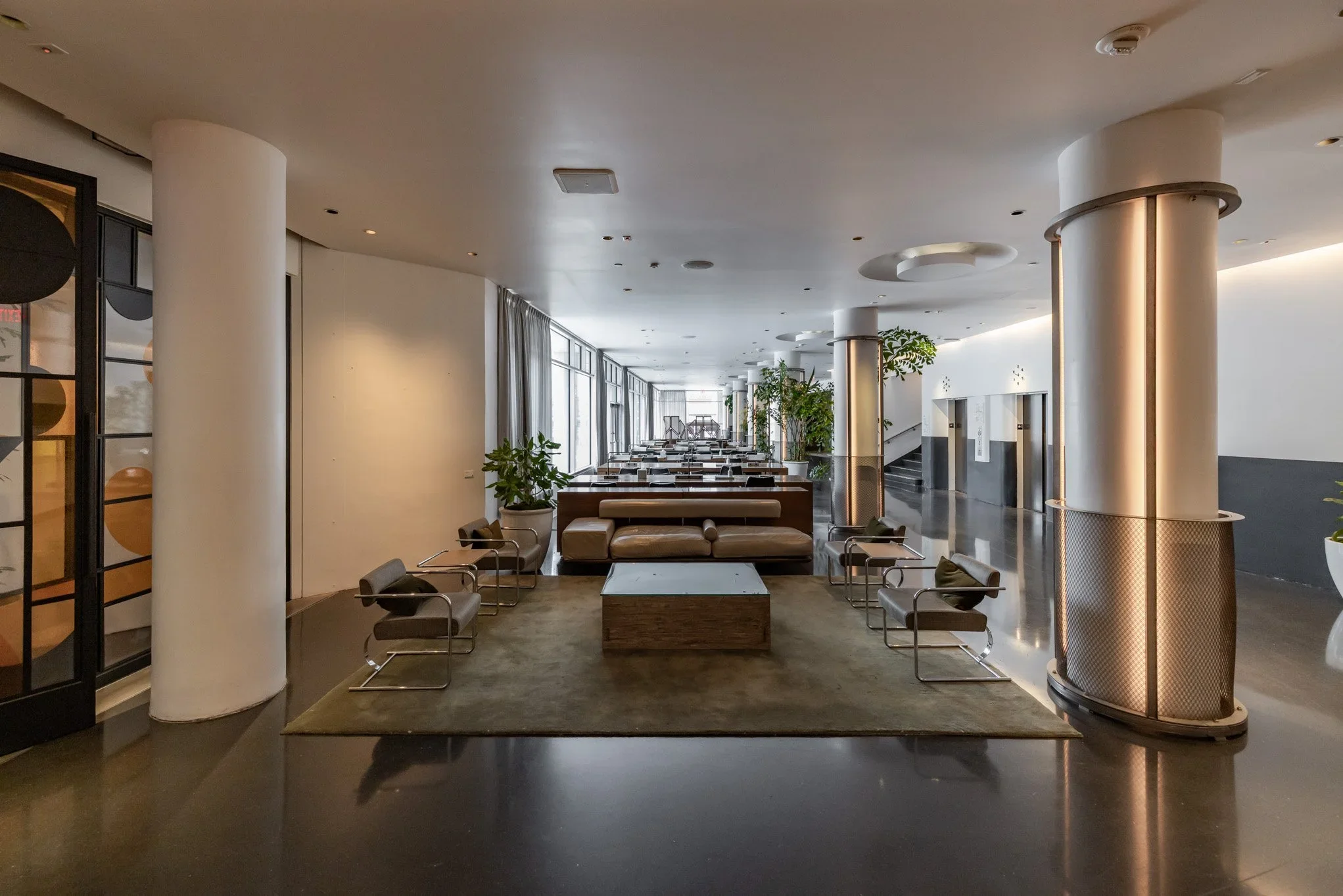  HISTORIC PROPERTY FOR PRODUCT LAUNCHES: Hollywood  Hollywood's historic Columbia Square with soundstage, ideal for product launches, keynotes, and corporate events.