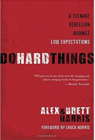    Written by teens for teens,&nbsp;Do Hard Things is packed with humorous personal anecdotes, &nbsp;practical examples, and stories of real-life revolution in action. This rallying cry from &nbsp;the heart of an already-happening teen revolution cha