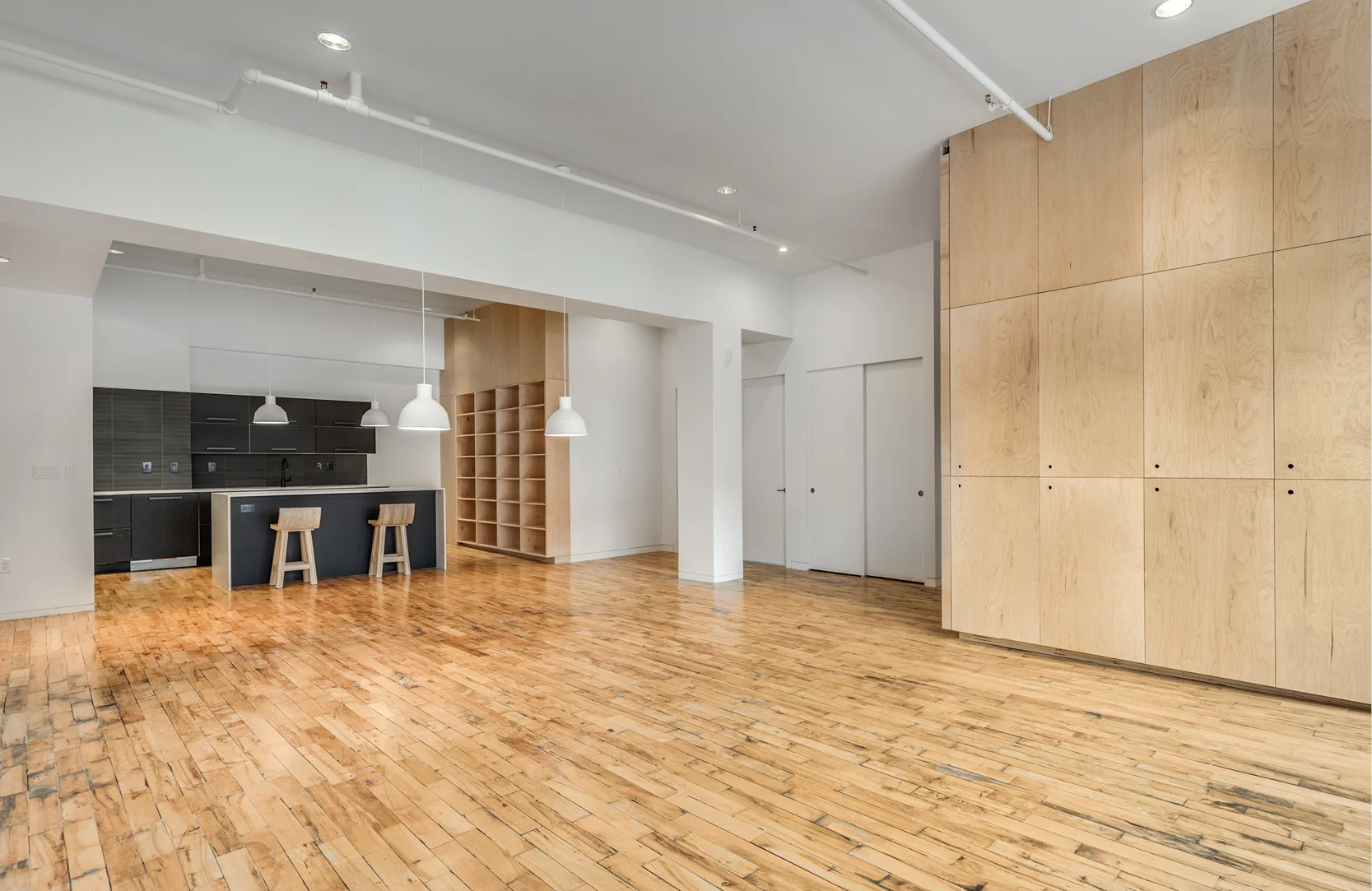 Loft with Vents16.jpg