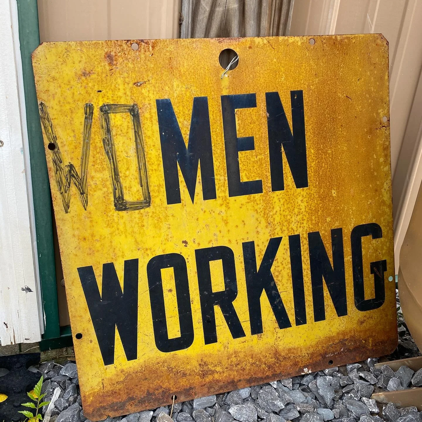 Just a few highlights of summer on this autumn equinox. 🍁
Though summer is my favorite season, I&rsquo;m looking forward to the cool mornings, evening bonfires, and changing leaves. 

.
.
.
.
.
.
.
.
#autumnequinox #sliceoflife #handmade