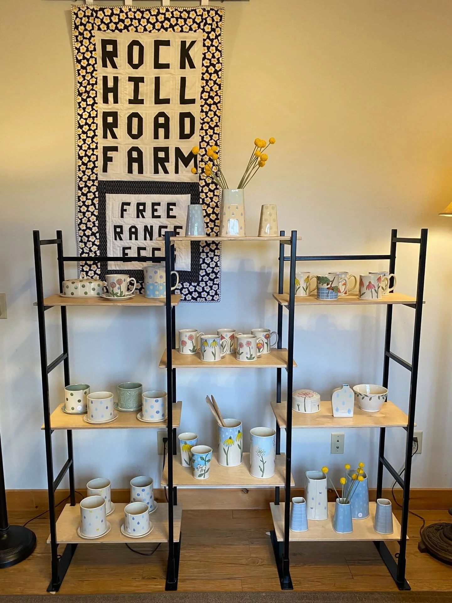 I have the cutest set up ready for you tomorrow! 
Ceramics, candles, soaps, woven goods. 
Look for the little flags and the POTTERY signs on your way in! 
4647 Rock Hill Road, Readyville, TN
.
.
.
.
.
.
.
#handmade #pottery #ceramics #shopsmall #loca