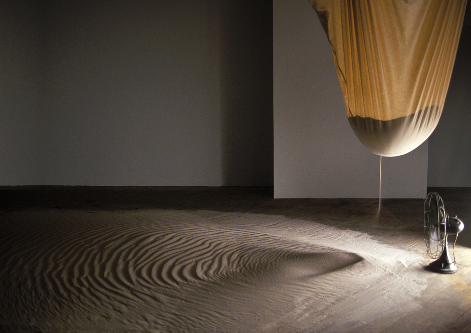 Drift, fan, bag, 1,000 lbs of sand, 2000