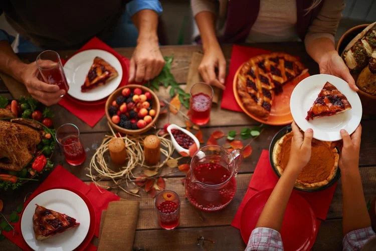 Holiday Eating: Alcohol, Appetizers, and Desserts! Oh My!