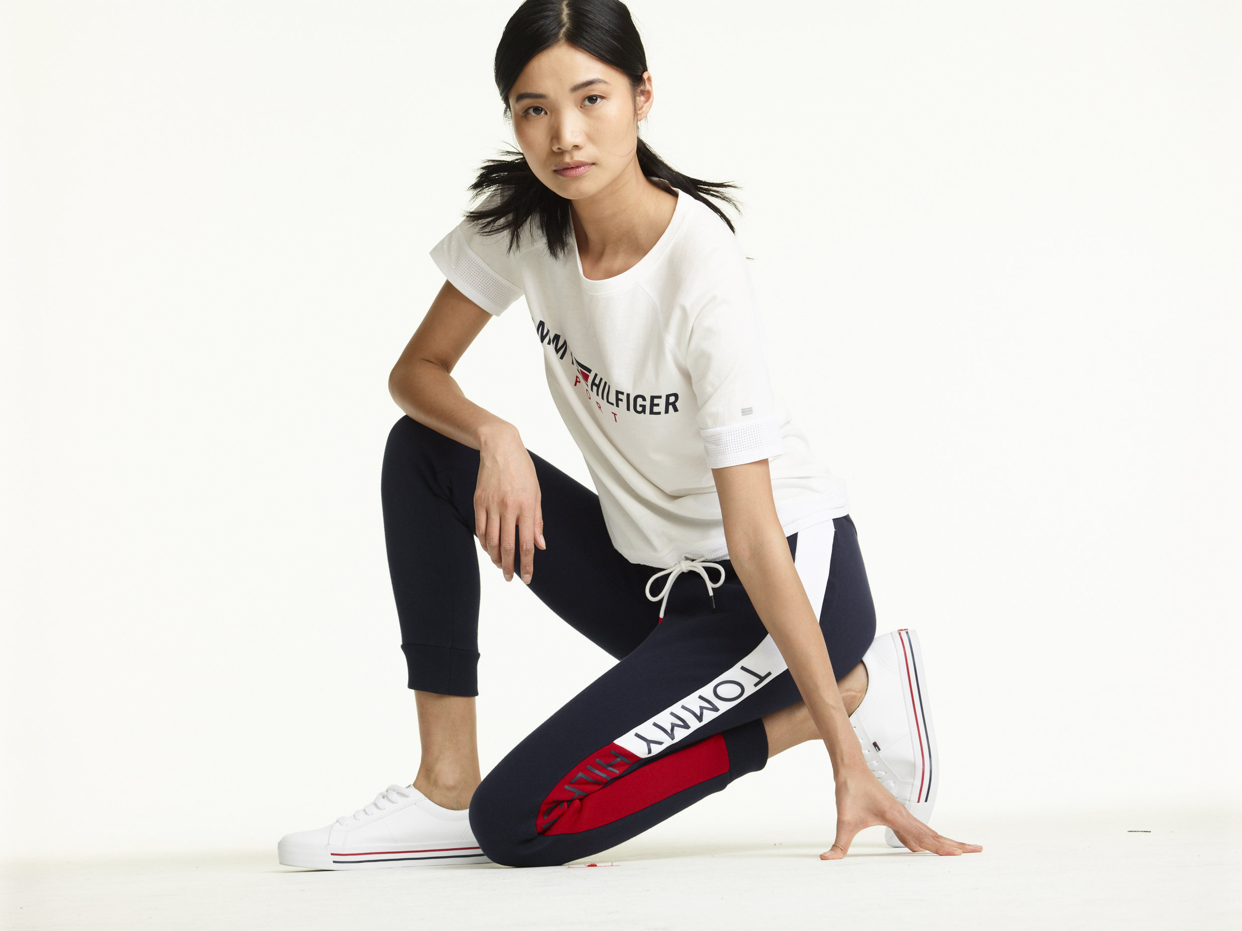 CS_POS_FA19_WOMENS_AUG_OCT_LIFESTYLE_SWEATPANT_0035.jpg