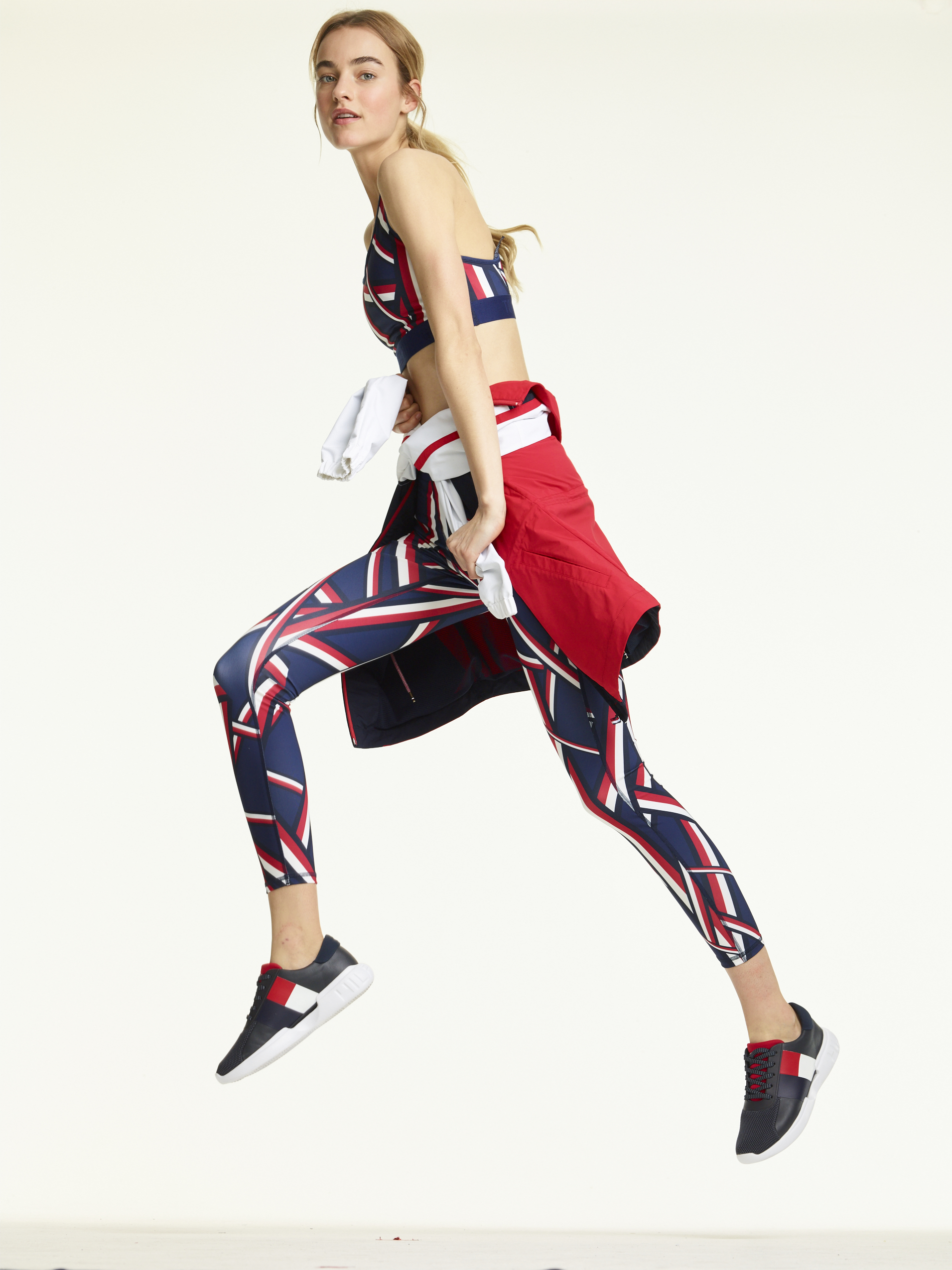 CS_POS_FA19_WOMENS_AUG_OCT_TH_SPORT_026.jpg