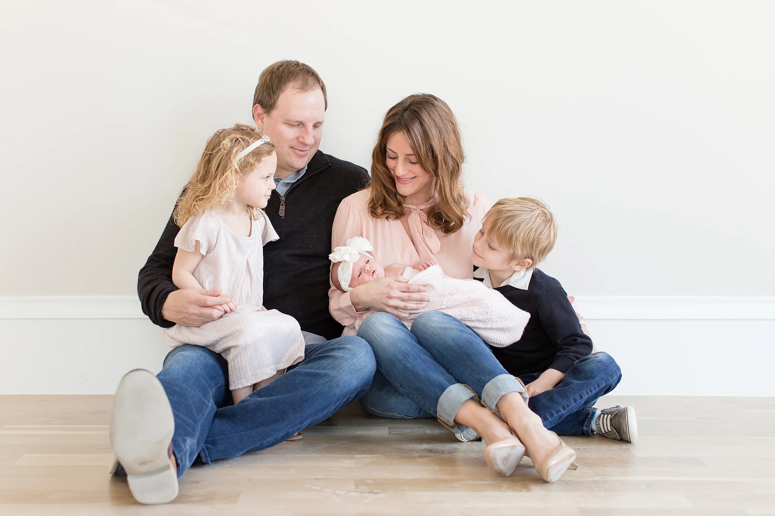 Landon-Schneider-Photography-Burress-Newborn-Session-McKinney-Texas_0003.jpg