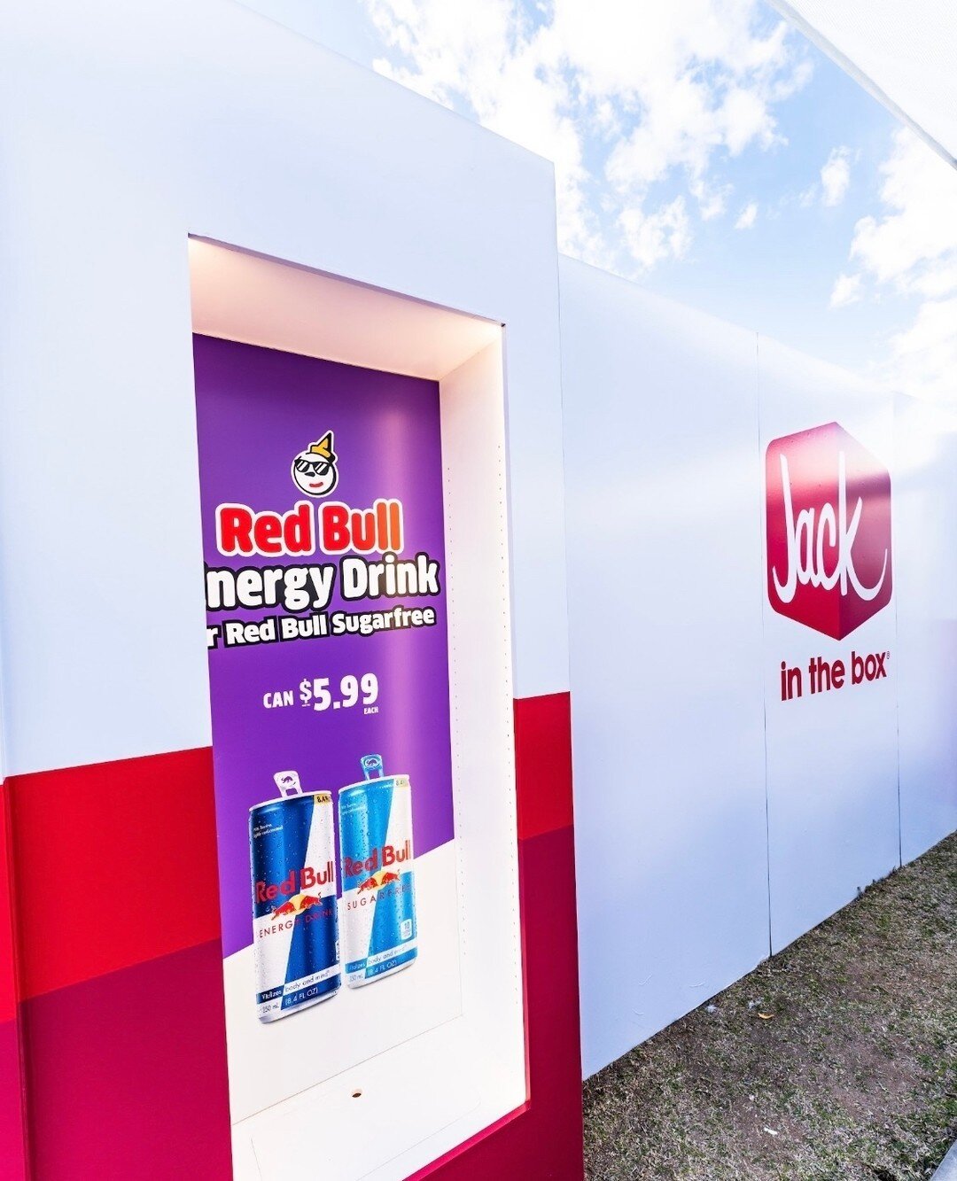 tinker tin design + mfg + activation | @redbull @jackinthebox for Waste Management Open ⁠
⁠
⁠
#tinkertinmfg #wmphoenixopen #redbull #jackinthebox #wmopen #mobileactivation #brandactivation #experientialmarketing #mobilemarketing #retaildisplay #retai