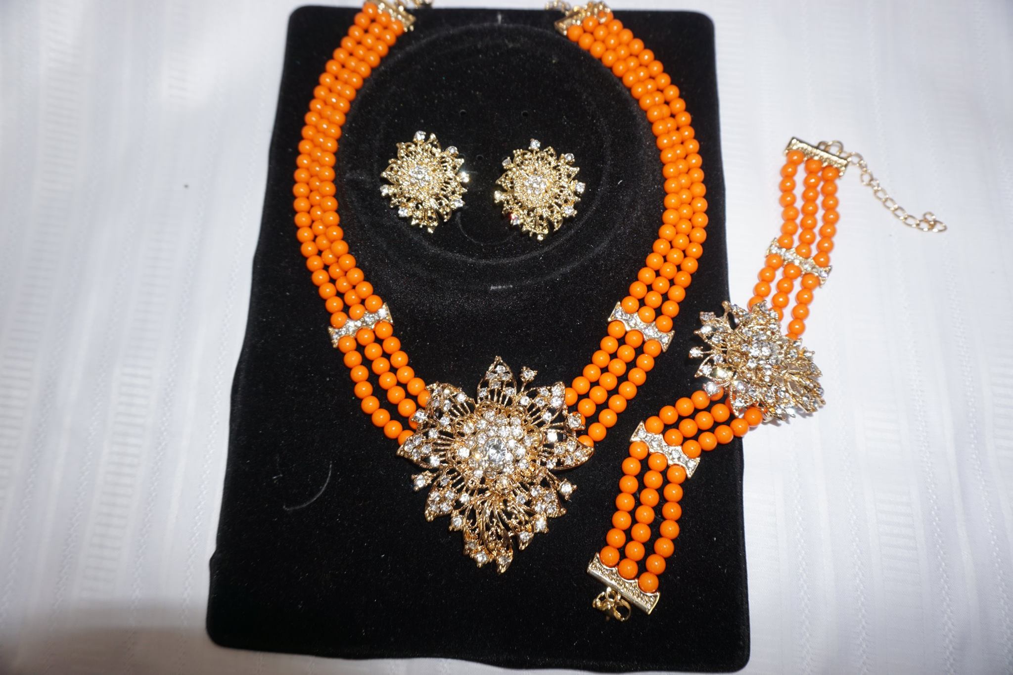 NEW ARRIVAL BEADSETS 80