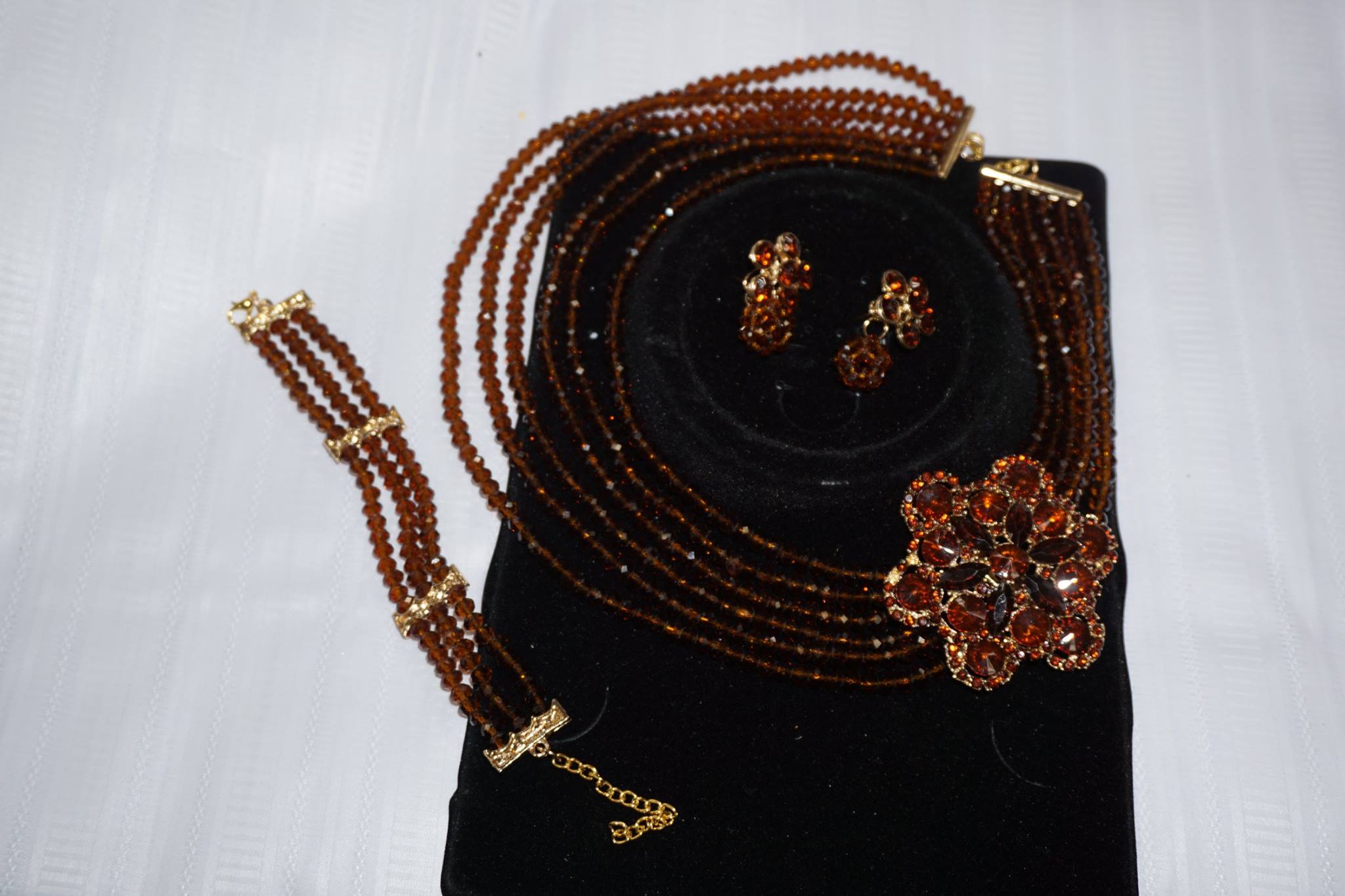 NEW ARRIVAL BEADSETS 85